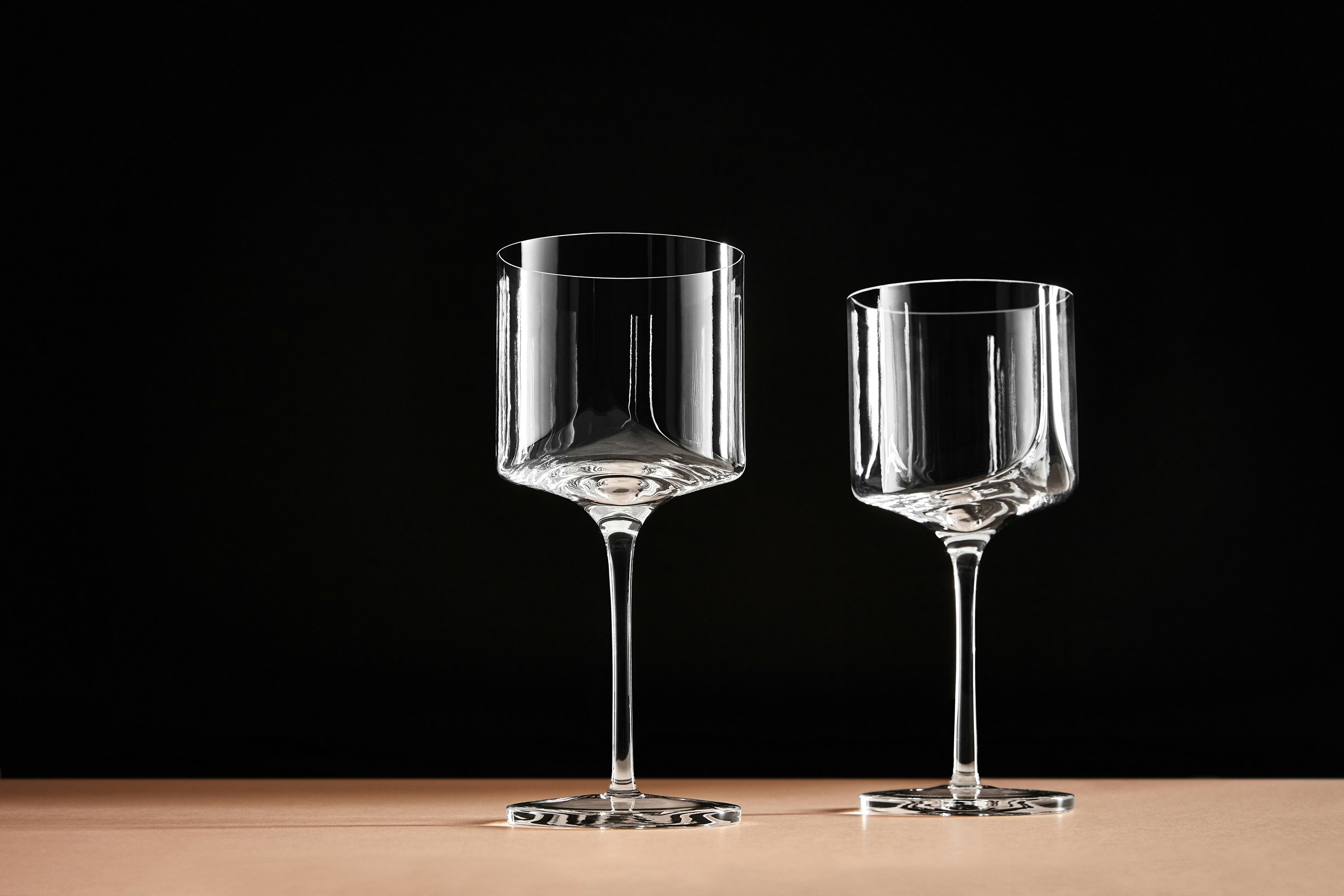 Hew Wine Glasses - Set of 2