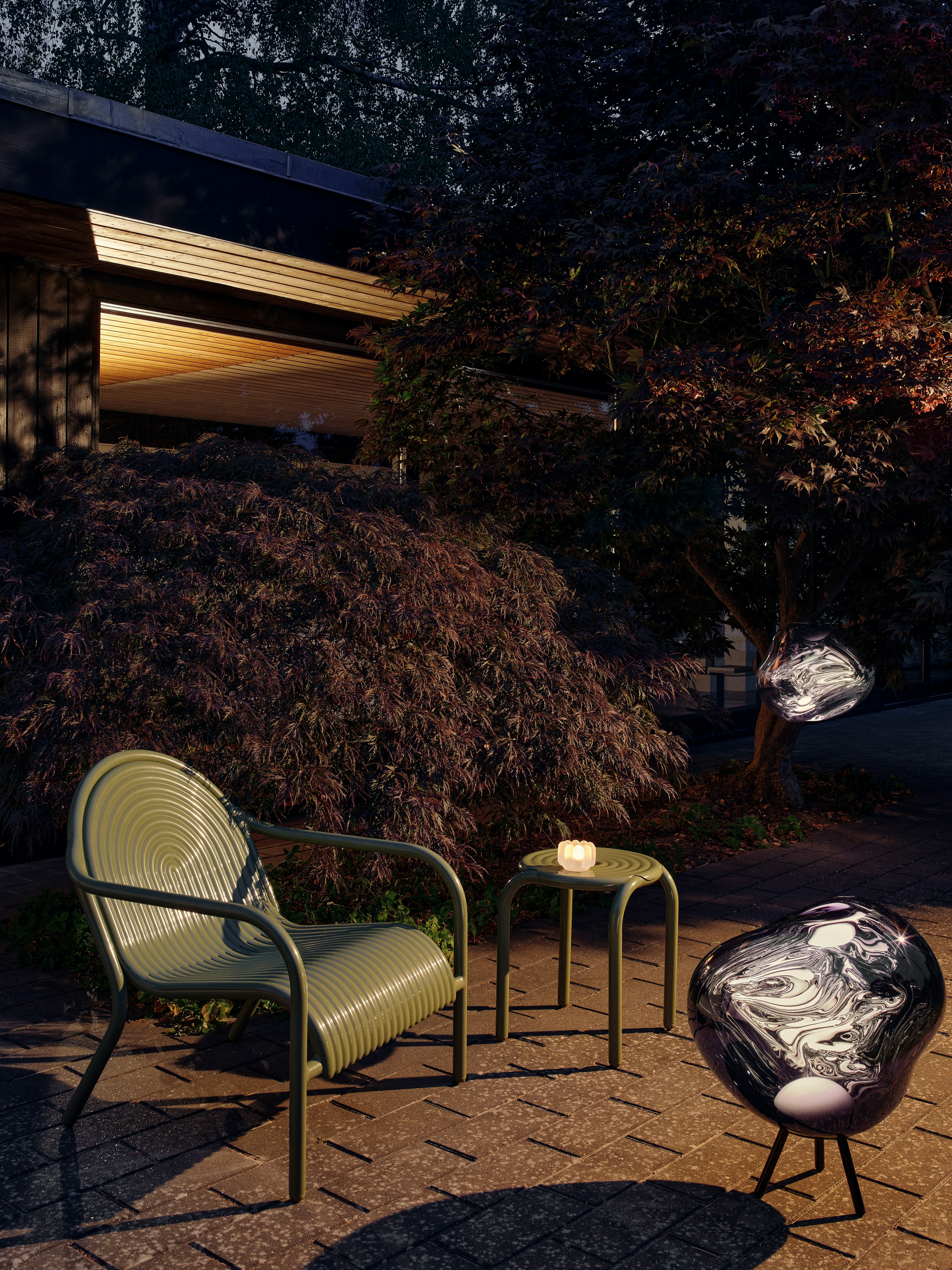 Groove Outdoor Lounge Chair