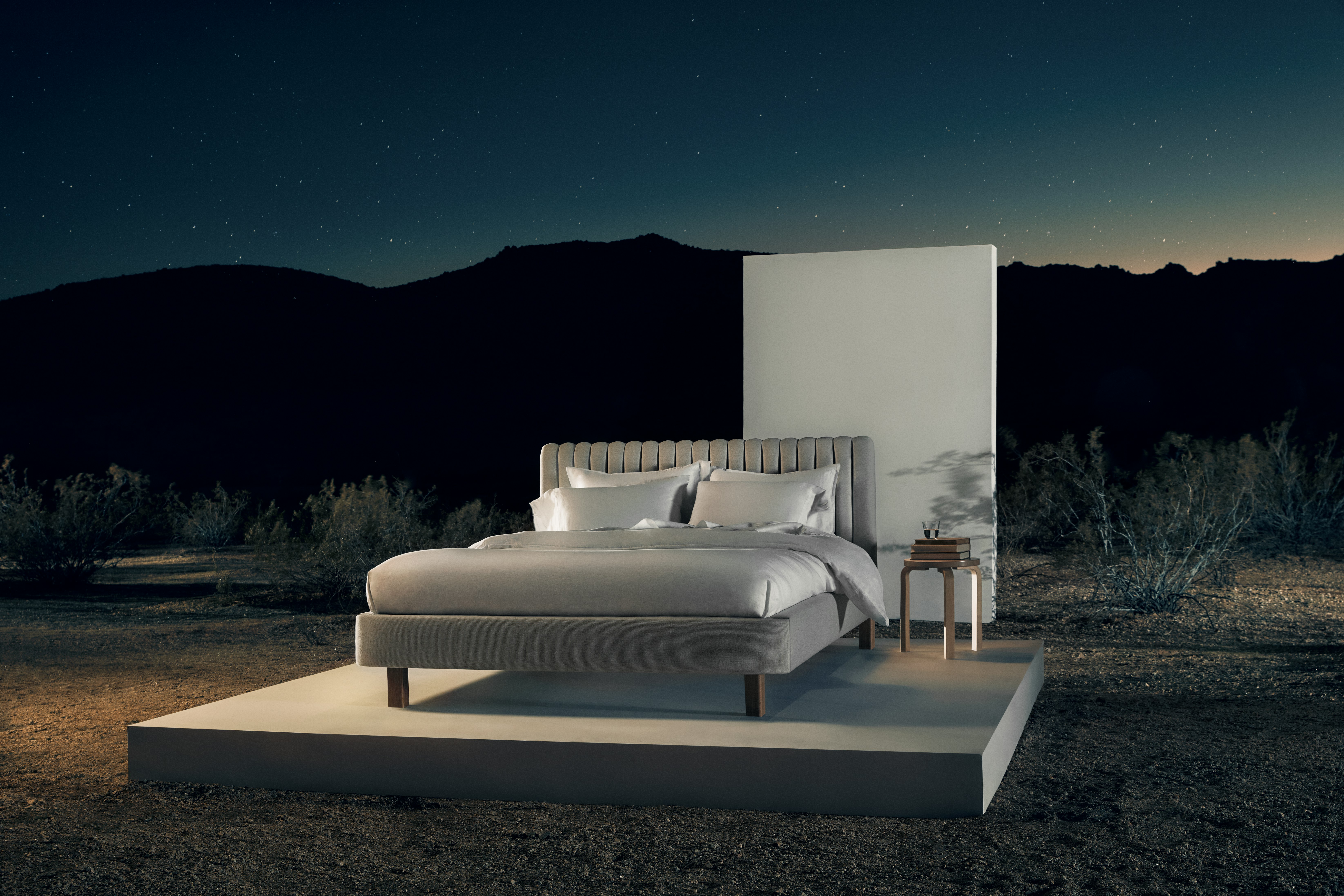 Charlotte Bed