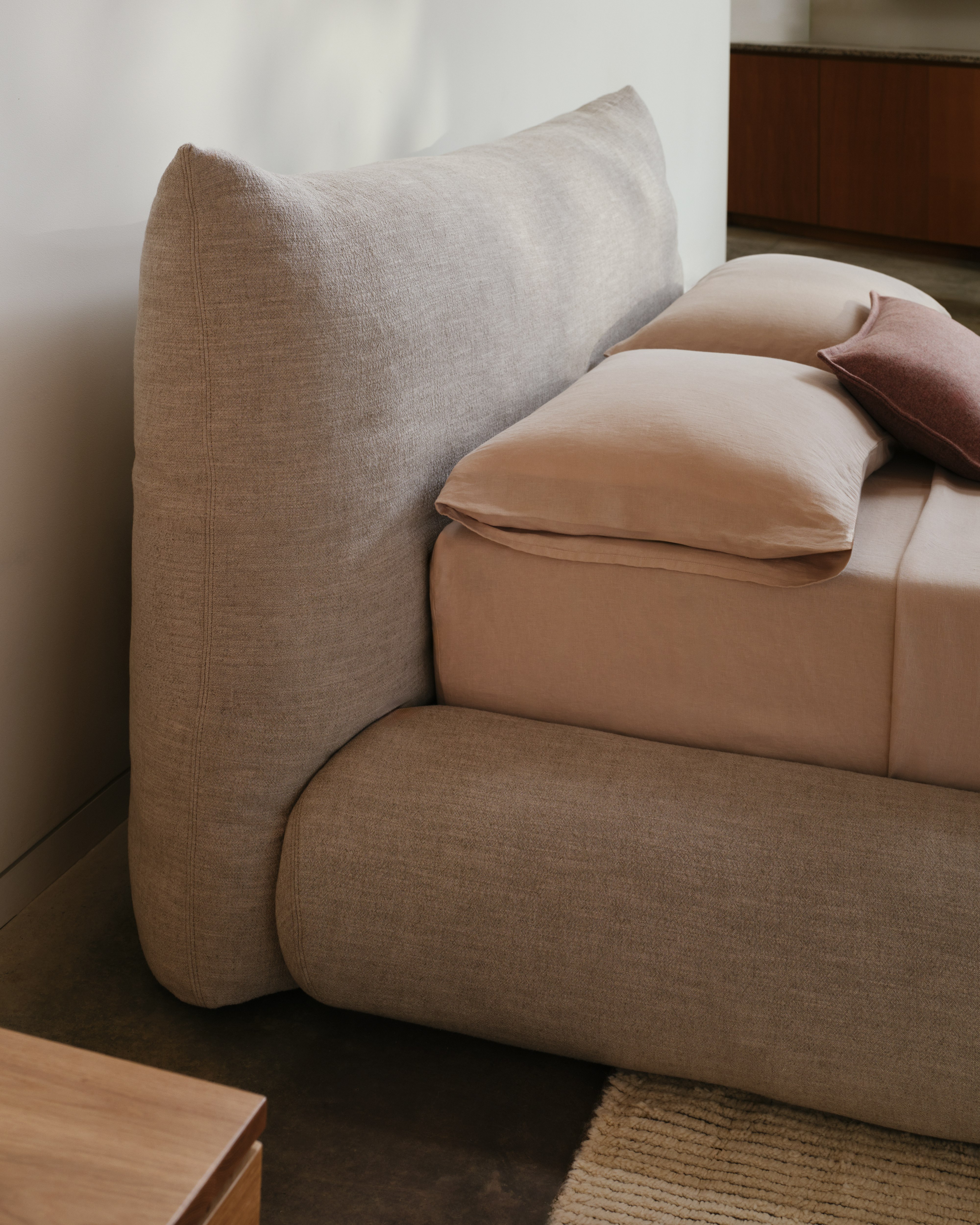 Perron Pillo Bed