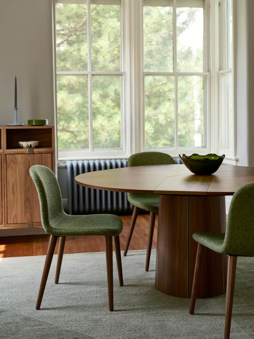 Vorso Dining Table and Bacco Chair in Malachite
