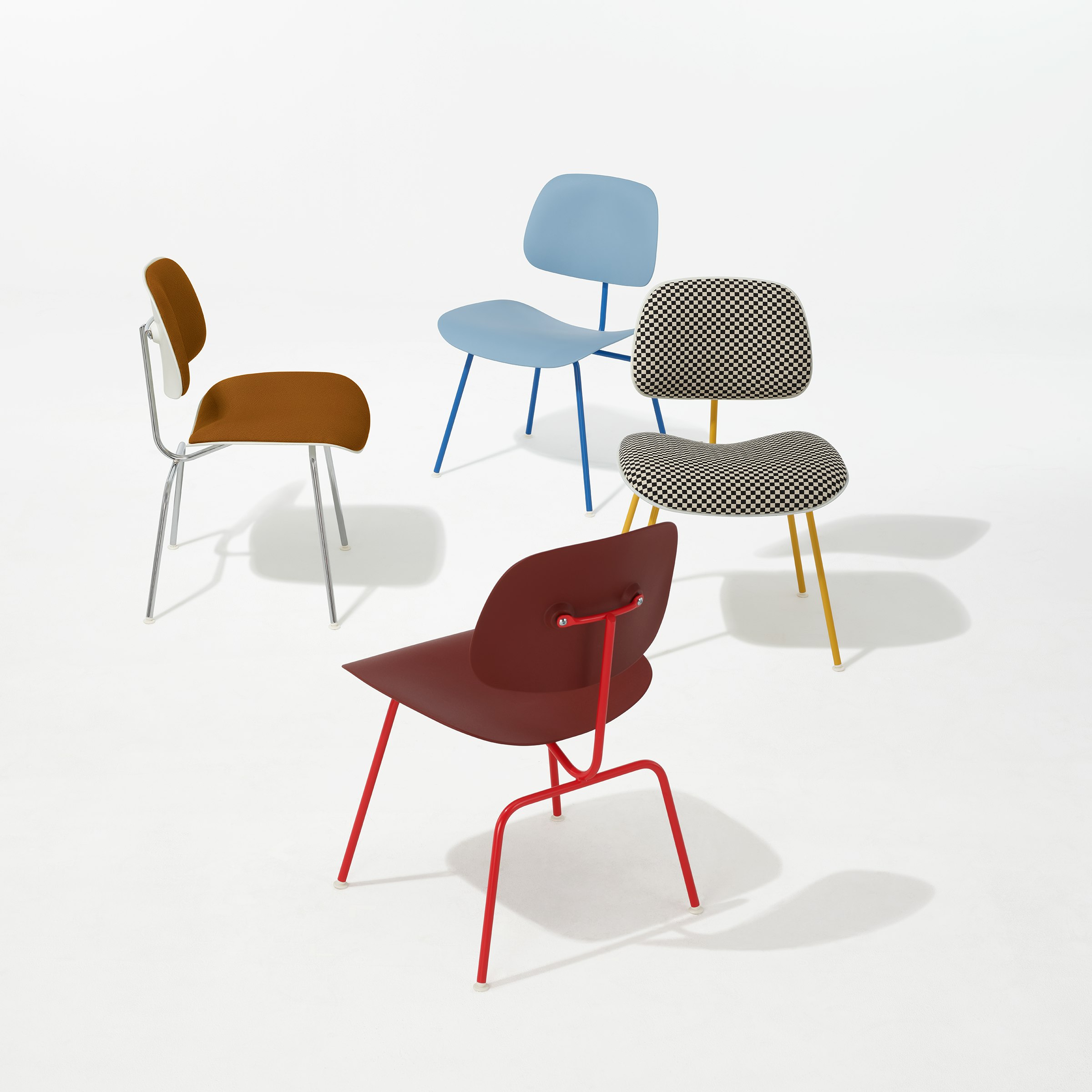 Family, Eames Molded Plastic Dining Chair (EC-127)