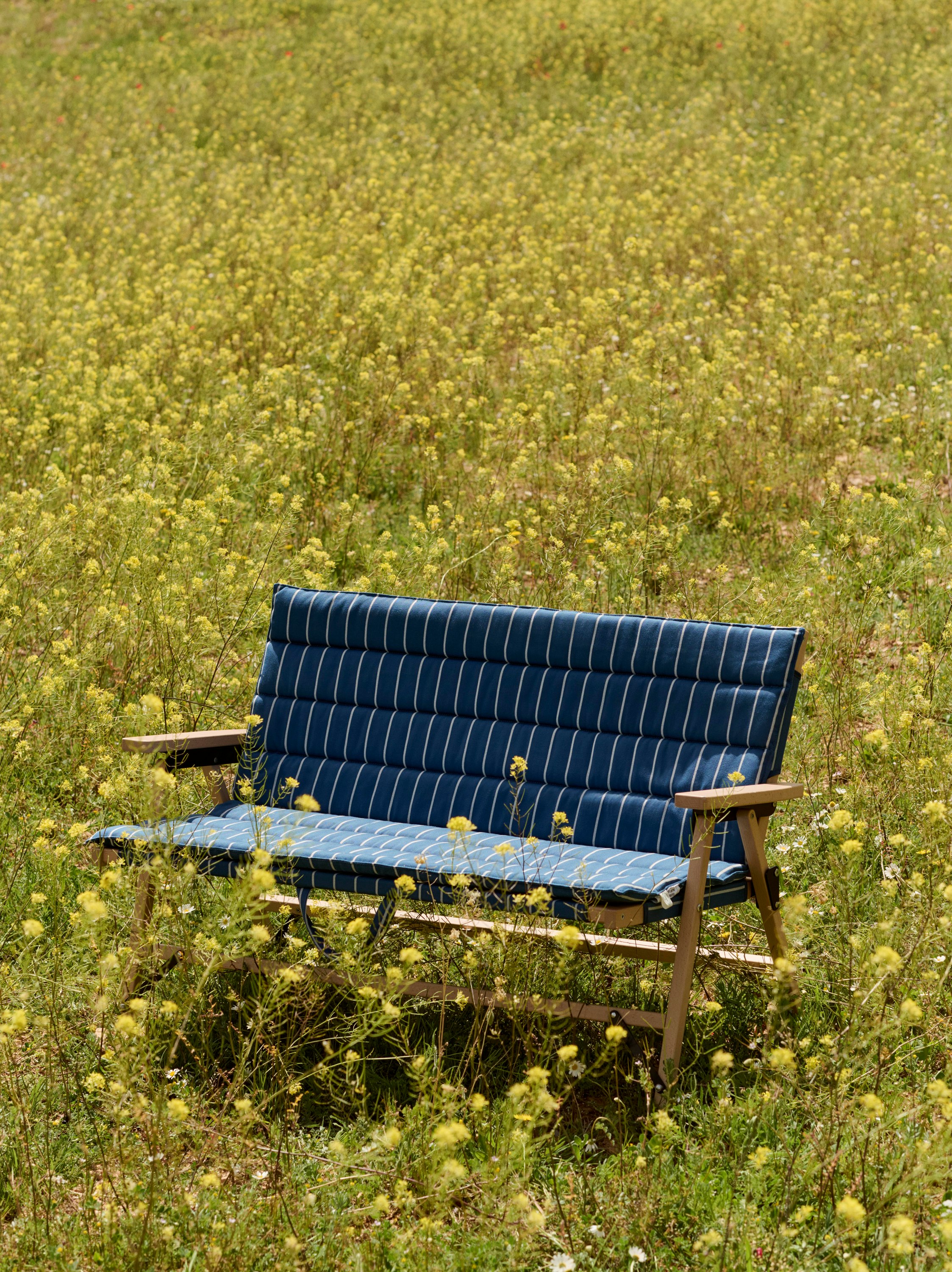 Outdoor Market Folding Sofa