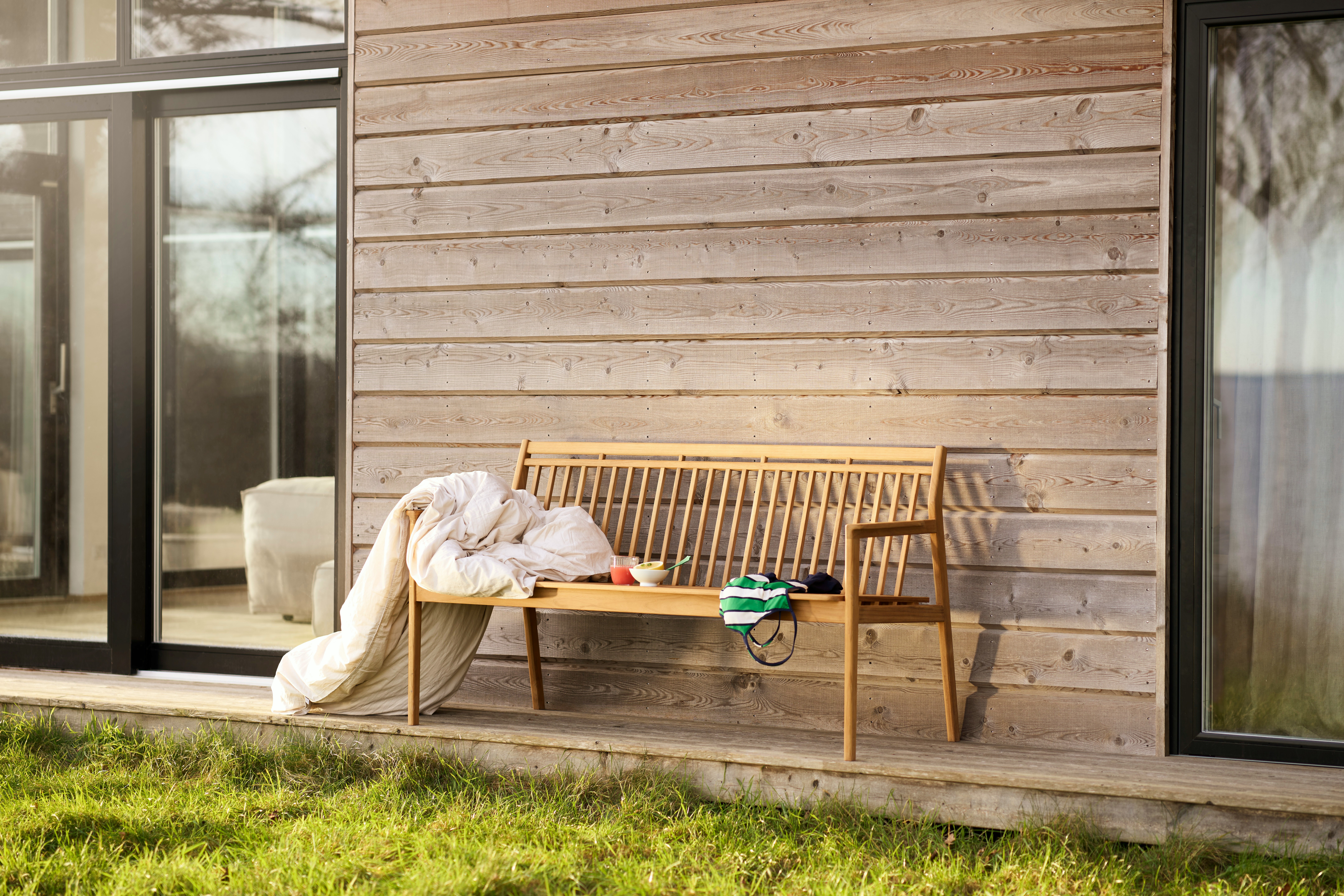 Sammen Outdoor Bench