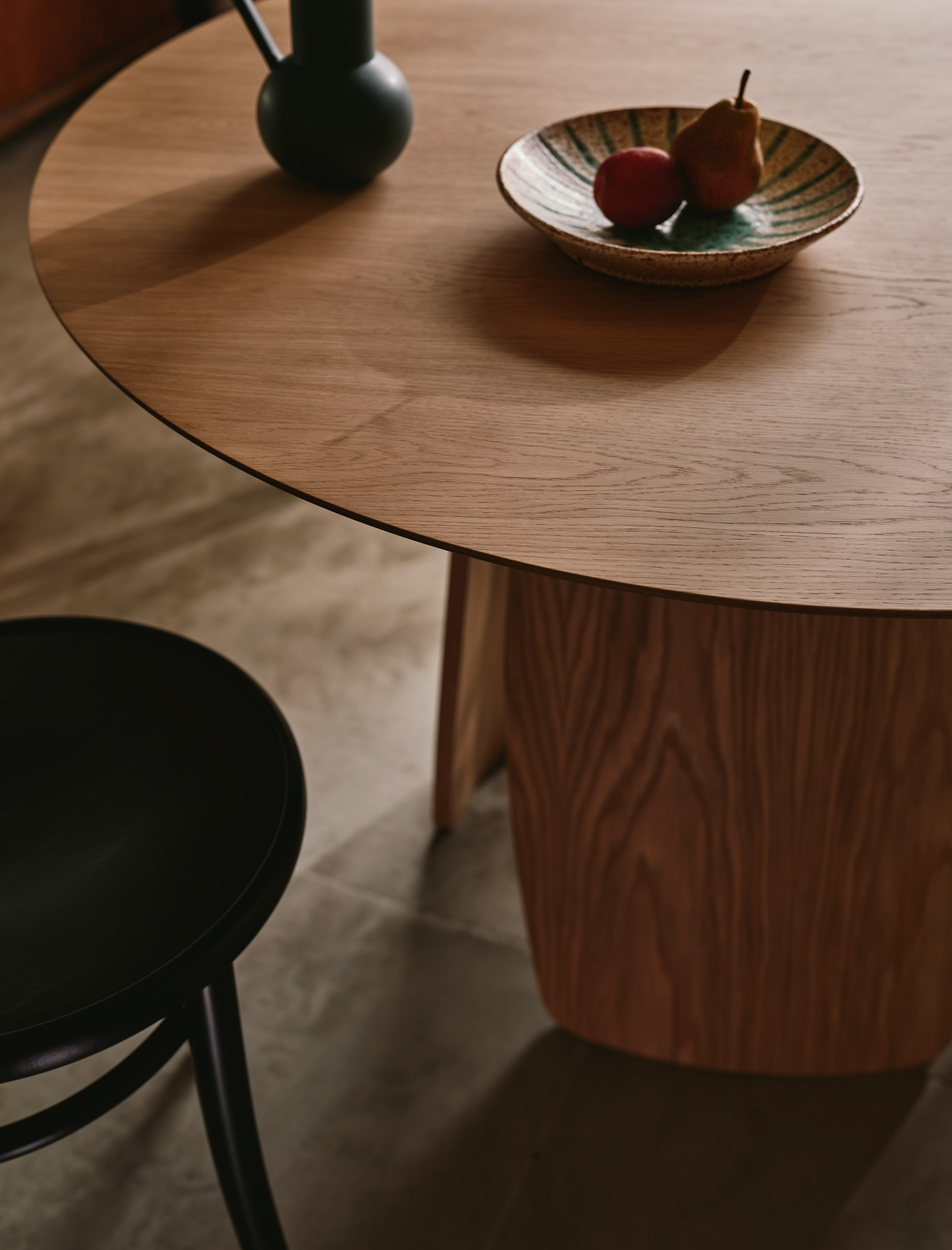 Lorea Dining Table