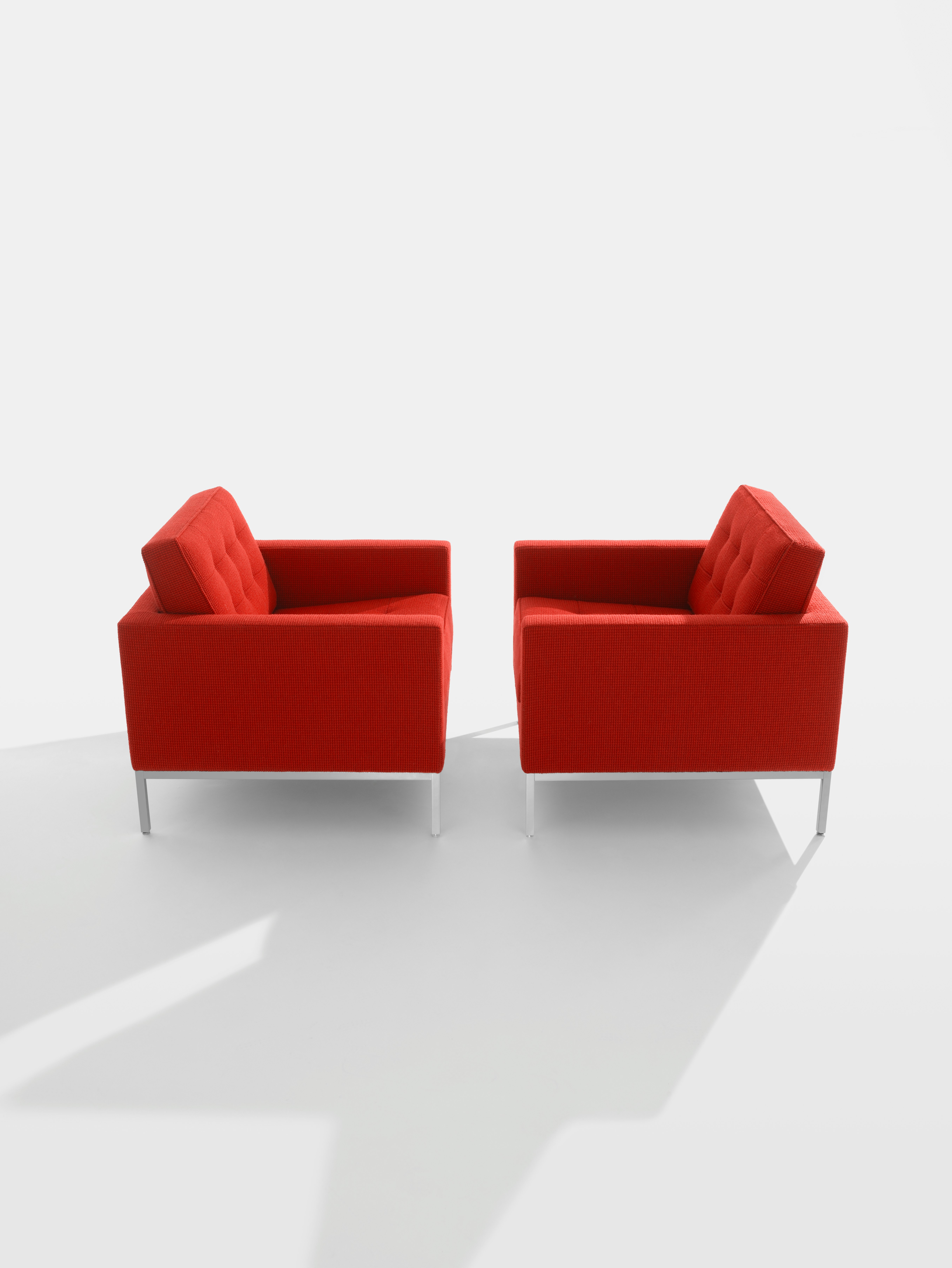 Florence Knoll Lounge Chairs in Cato red