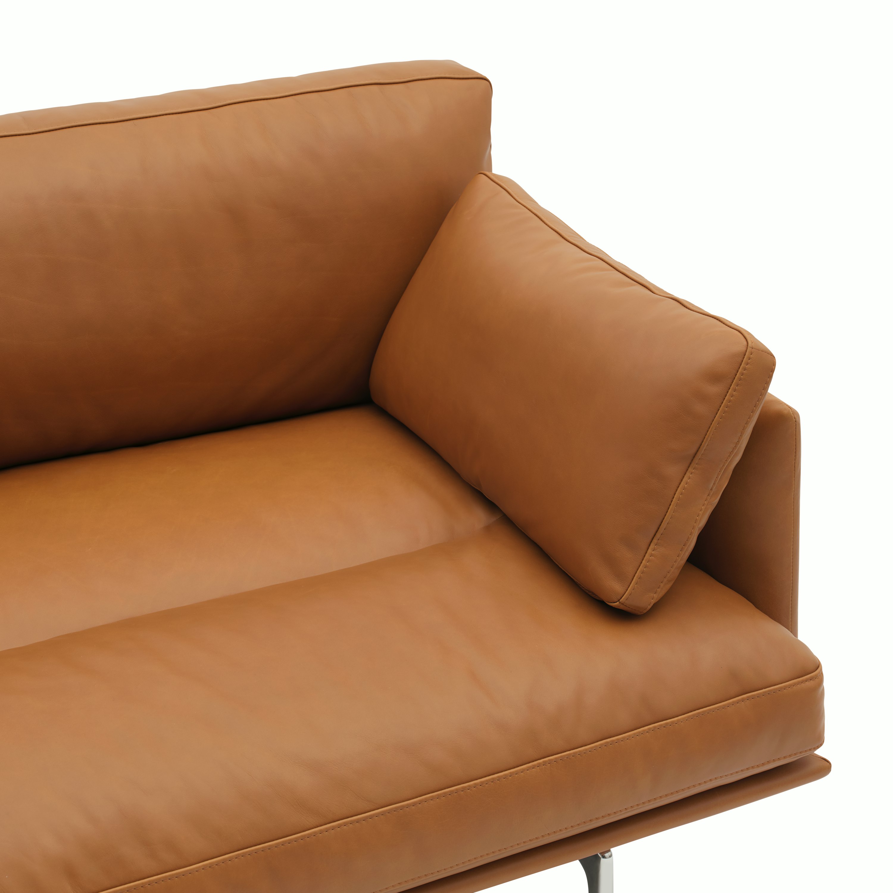 Detailed Shot of Outline Soft 3-seater in Refine Leather Cognac