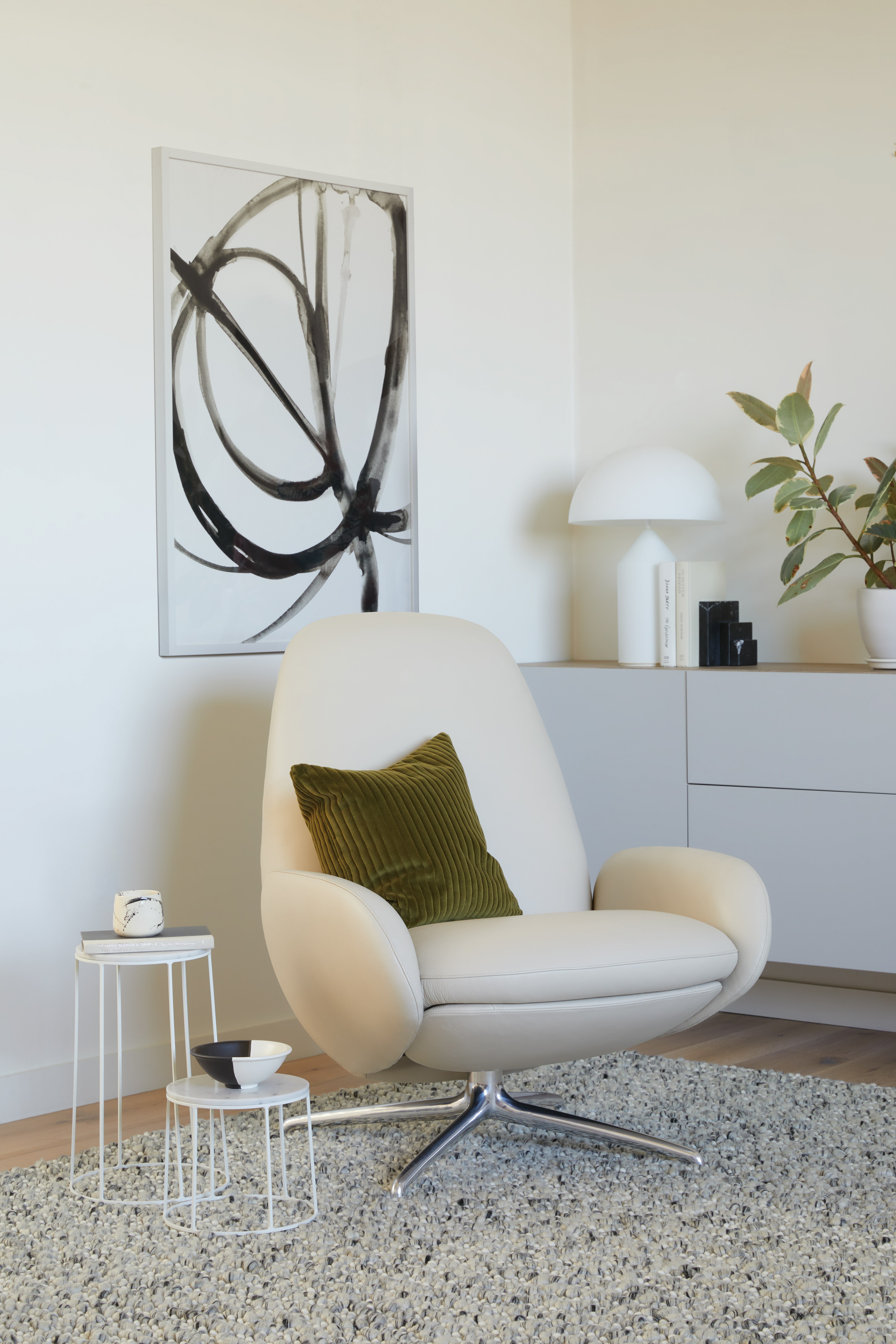 Vala Swivel Recliner