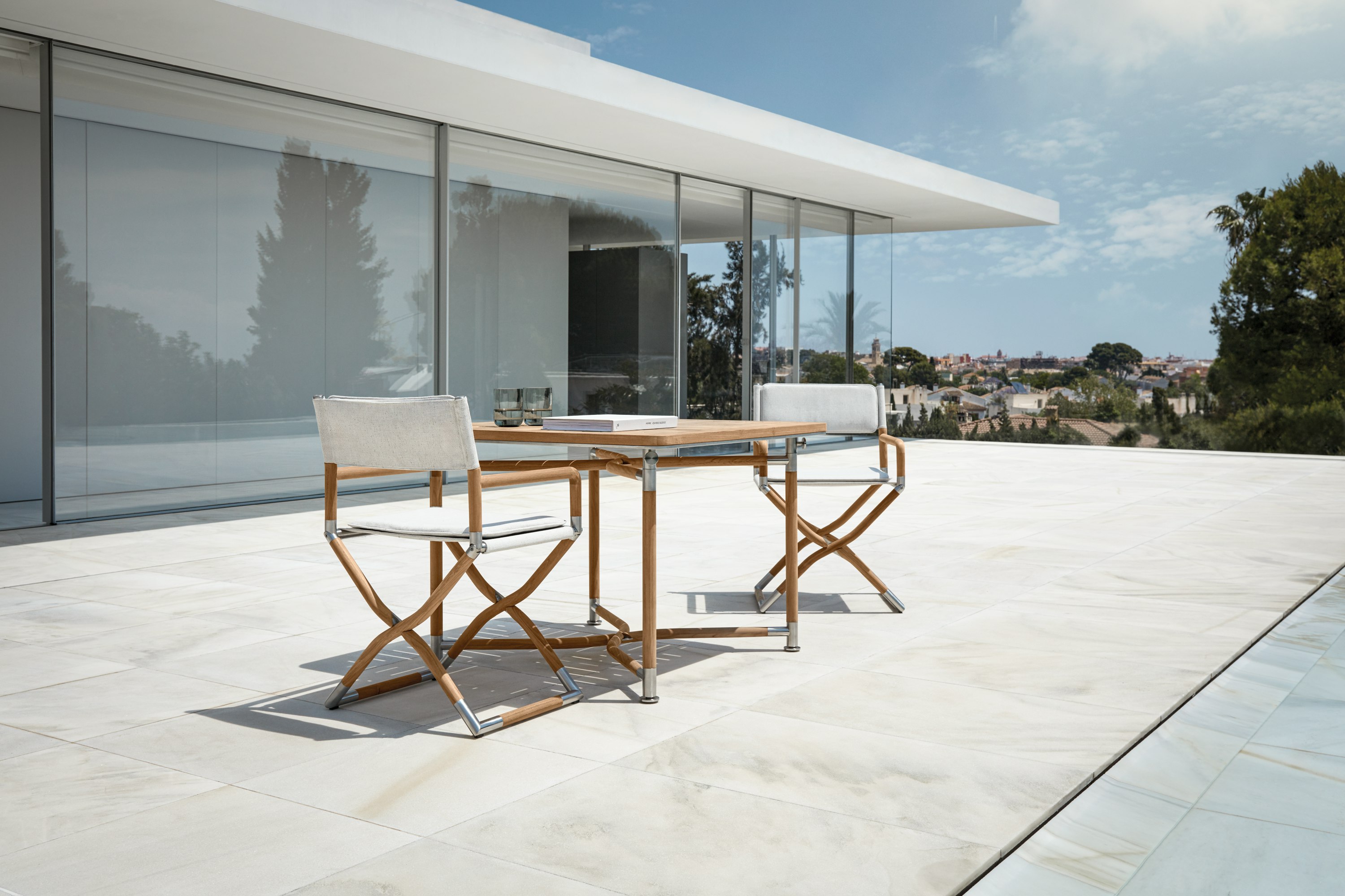 Navigator Folding Dining Table
