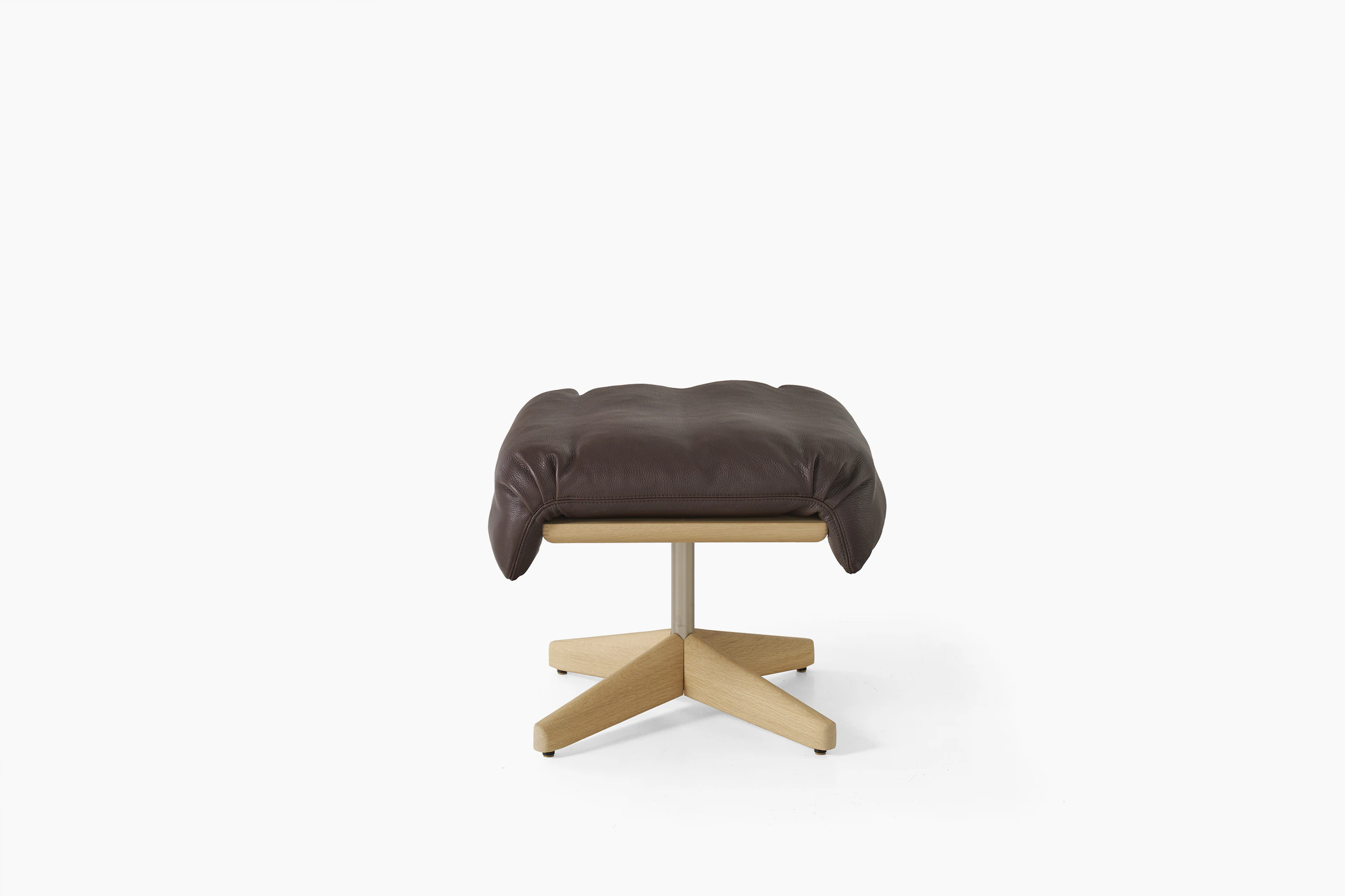 Ramus Ottoman - Comfort Leather, Chocolate, Oak, Satin Nickel
