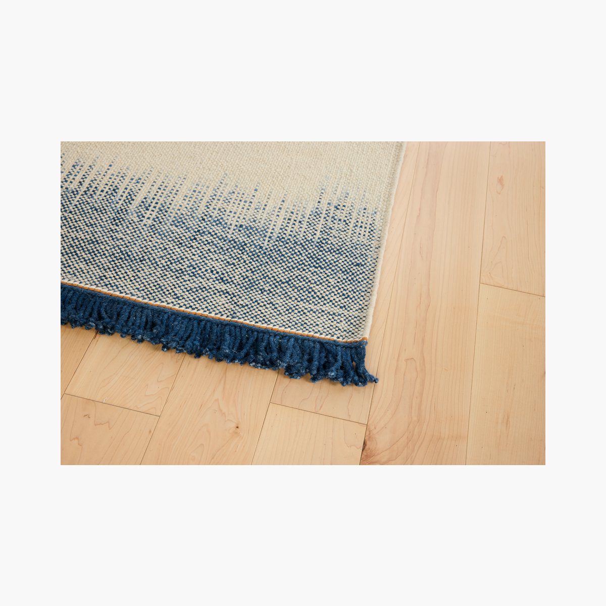 Linger Rug by Edith van Berkel