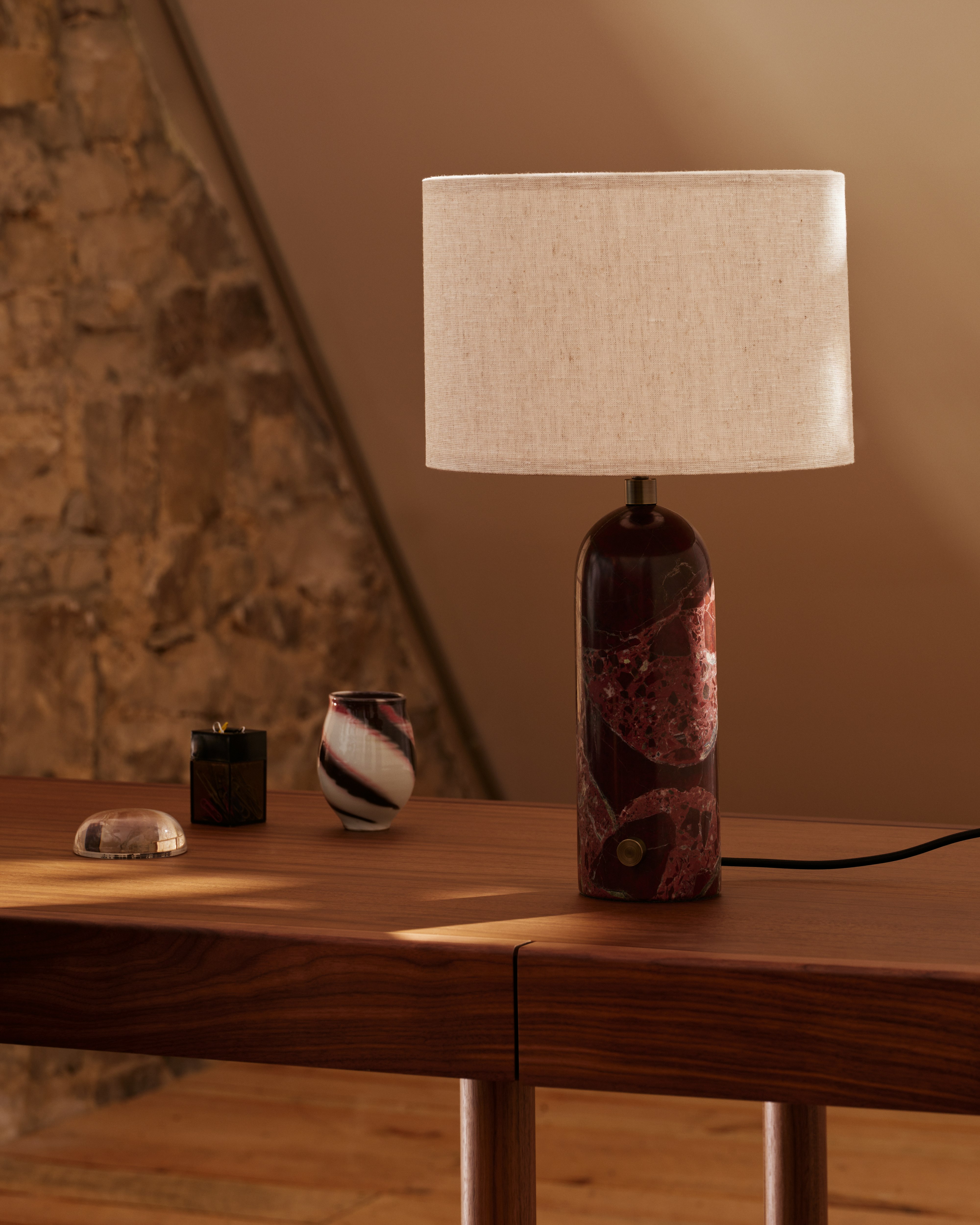 Gravity Table Lamp