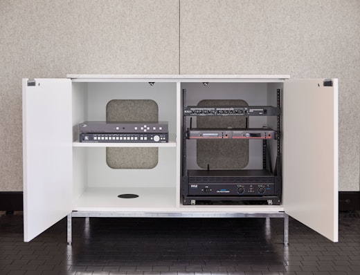 Florence Knoll Credenza av storage