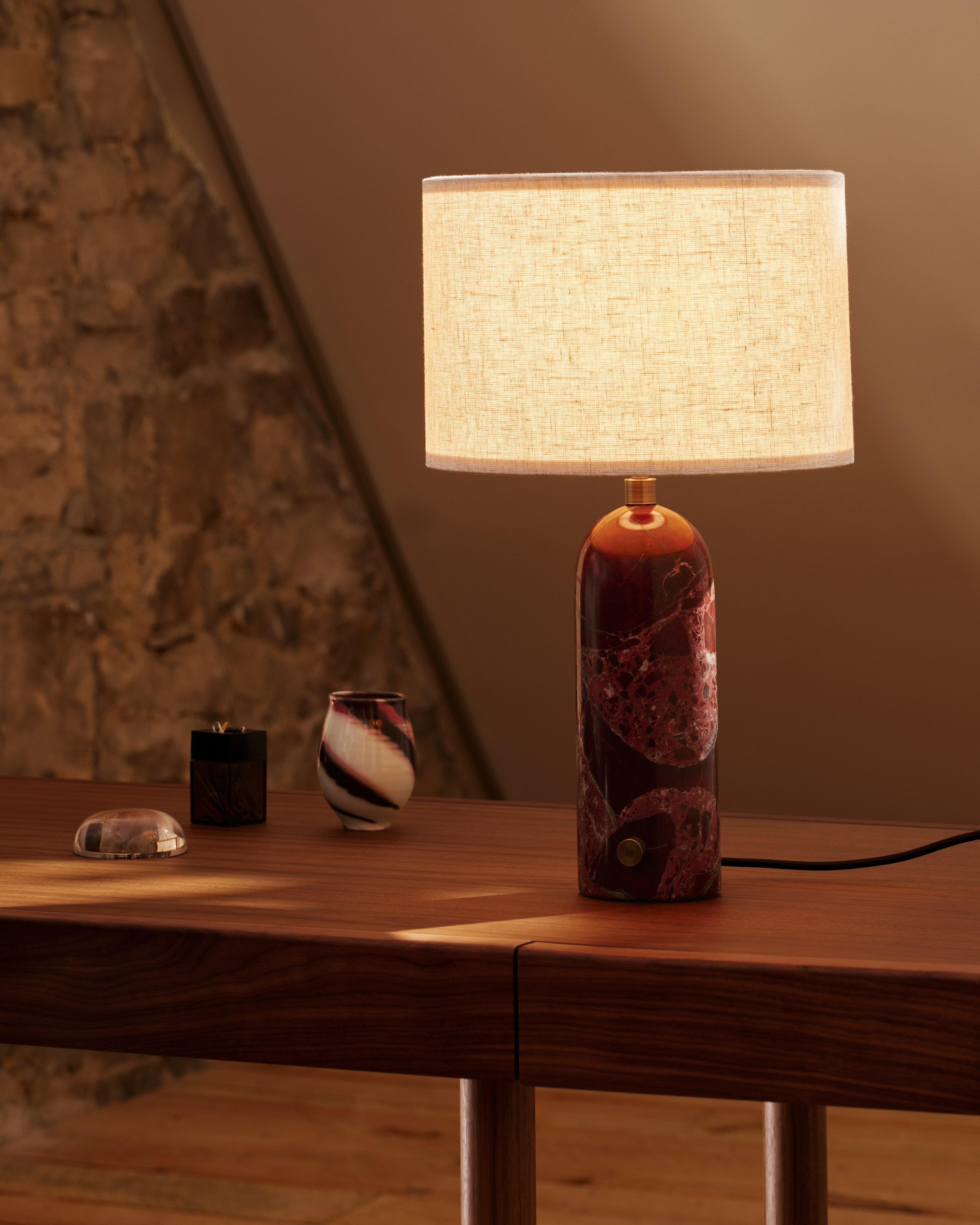 Gravity Table Lamp
