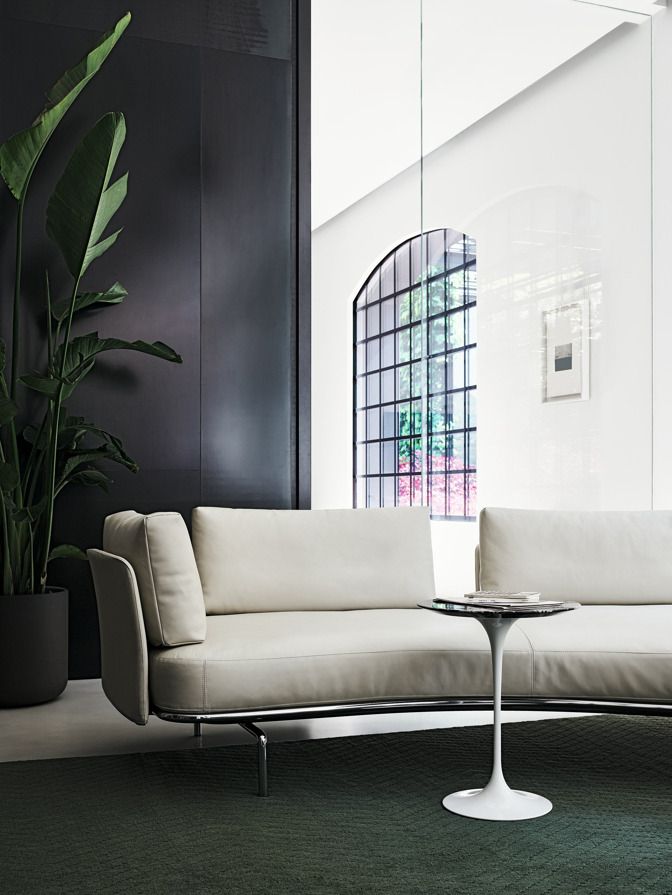 Panoramic Sofa in neutral leather