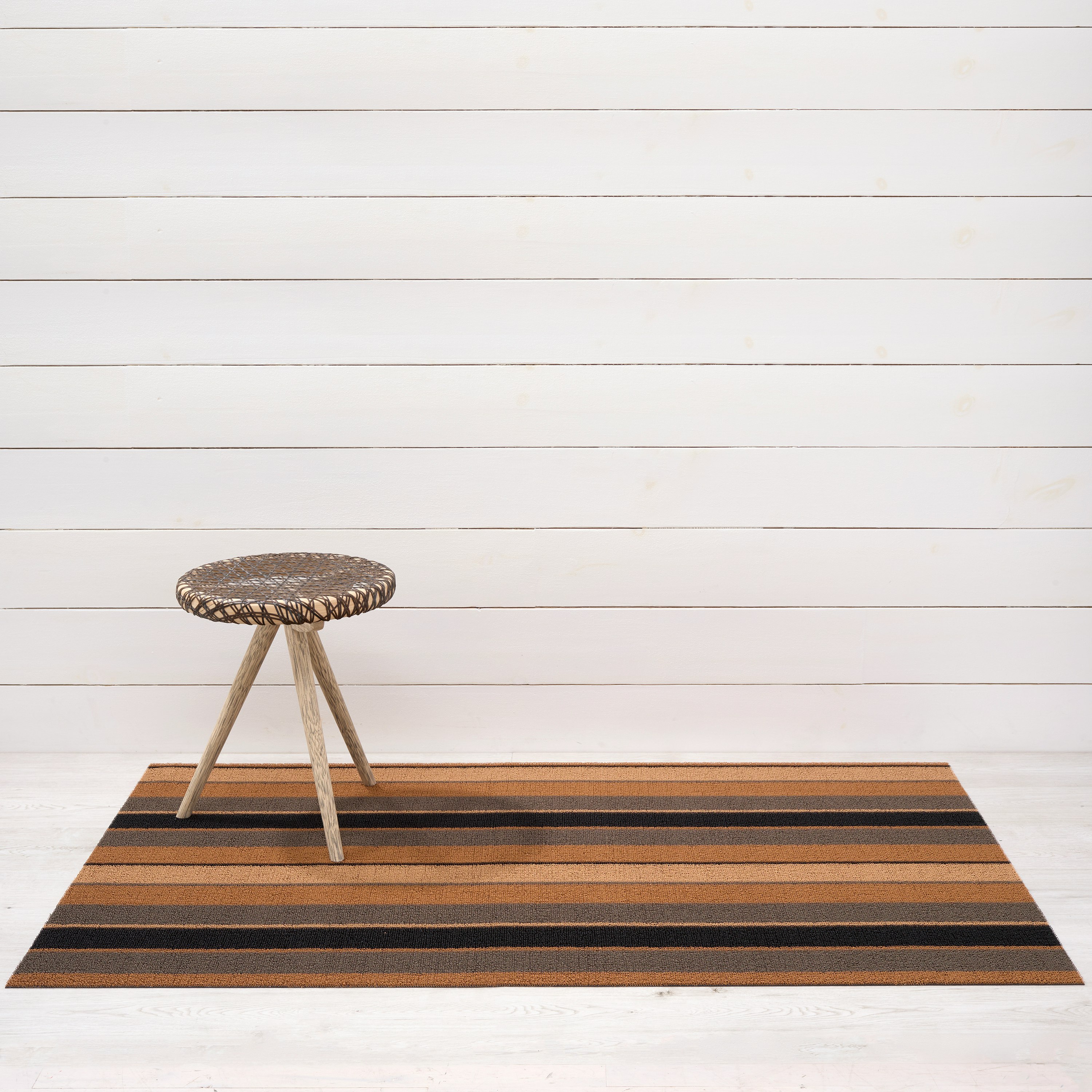 Bolt Stripe Shag Mat