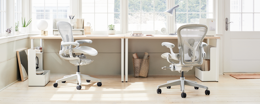 Herman Miller Aeron Mesh Office Desk Chair Medium Size B fully adjustable  lumbar
