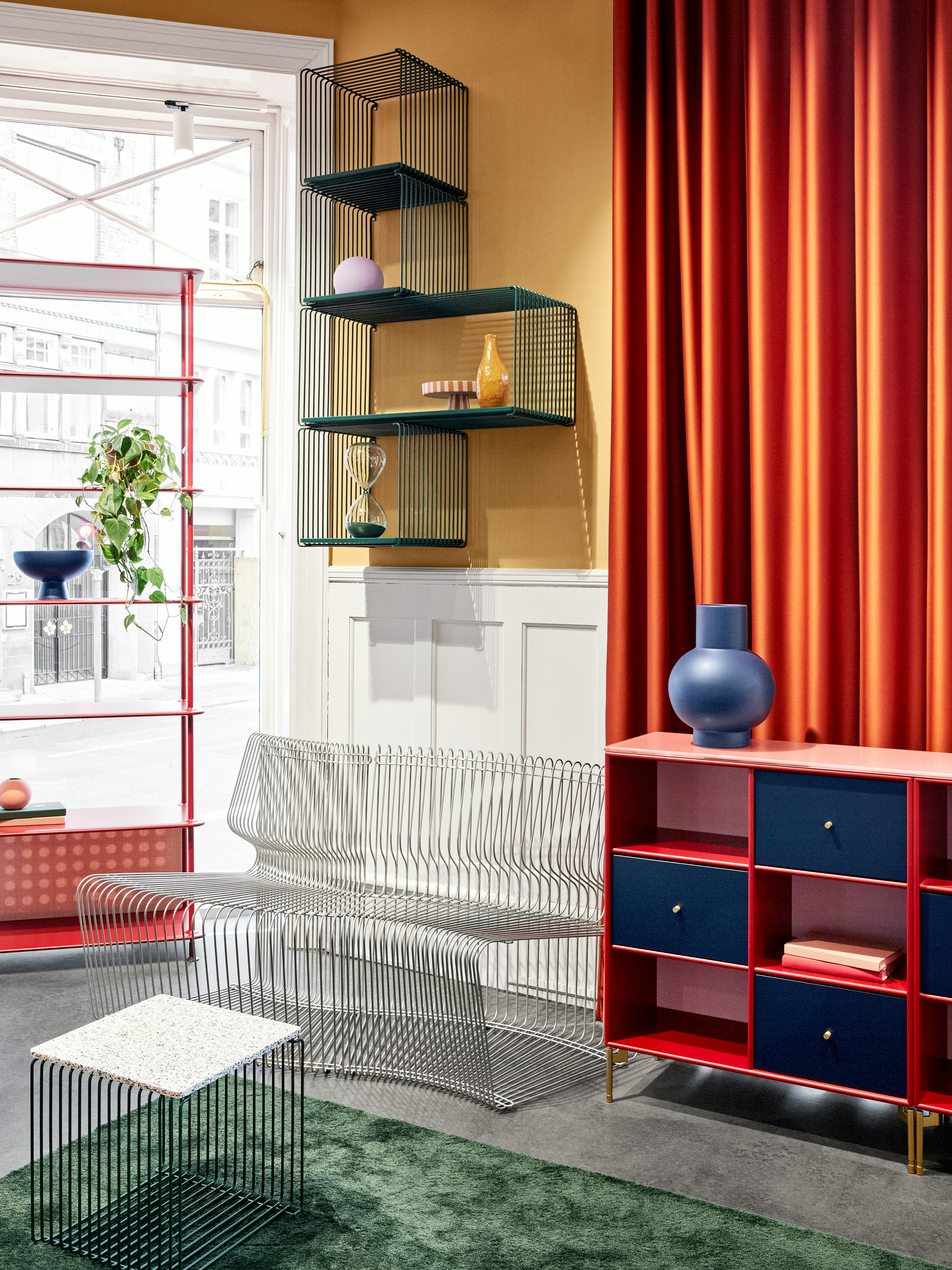 Pantonova Outdoor Chair