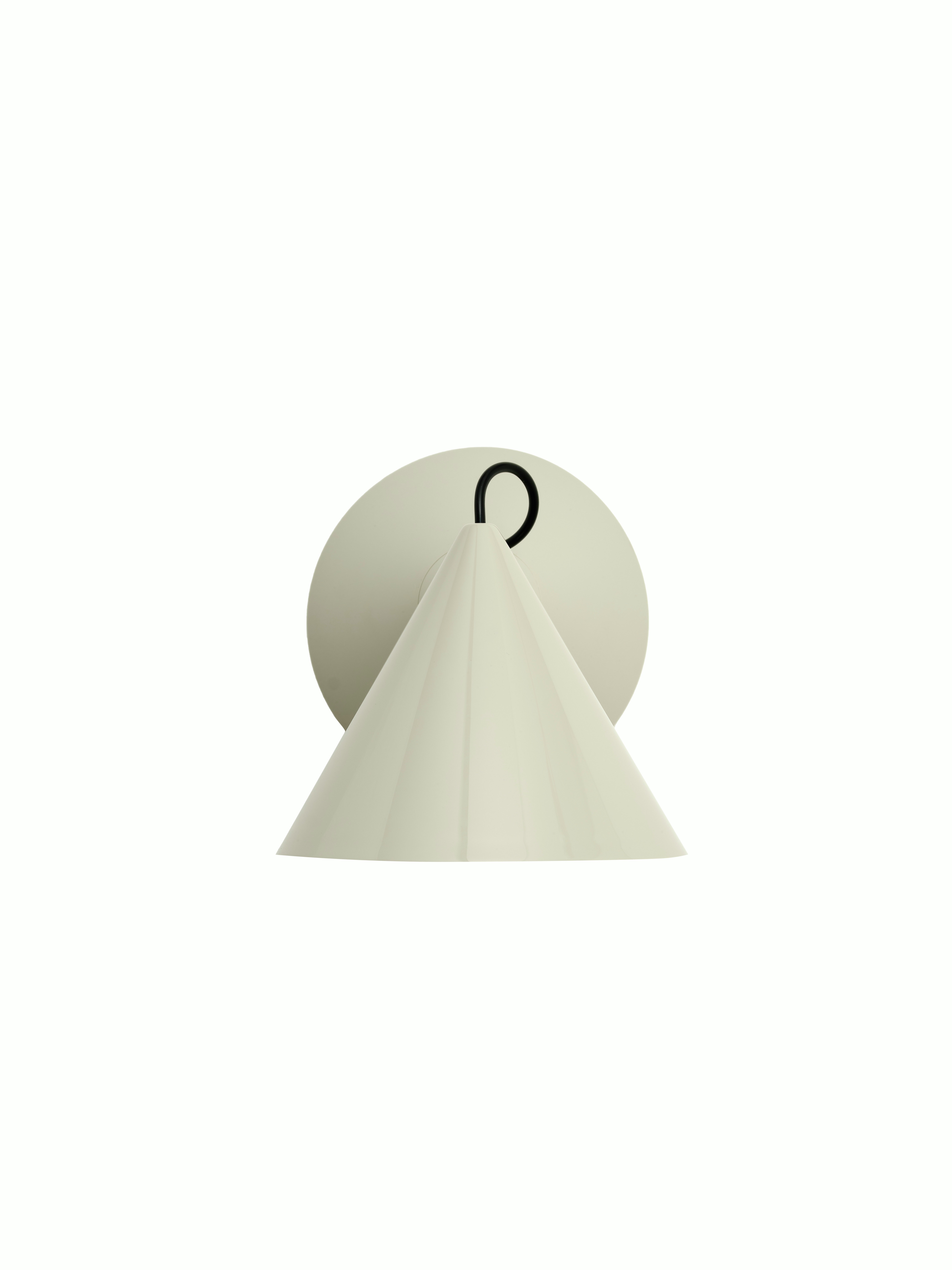 Pose Surface Wall Sconce