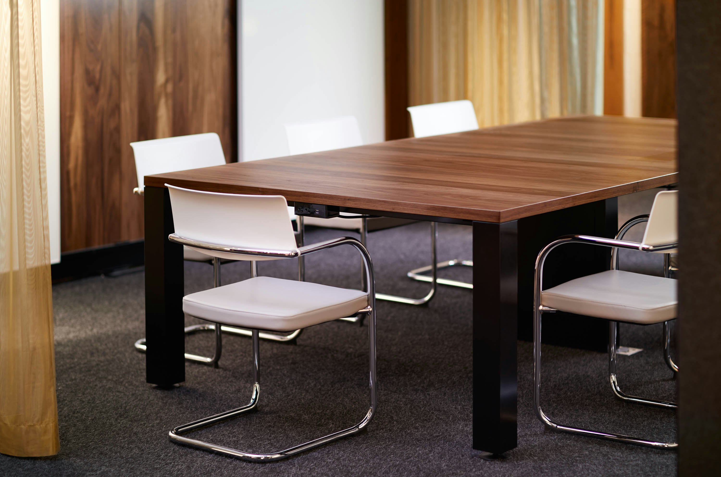 rockwell unscripted creative wall reff profiles 4x4 meeting table moment chairs neocon showroom 2017 jeffrey bernett nicholas dodziuk core planning