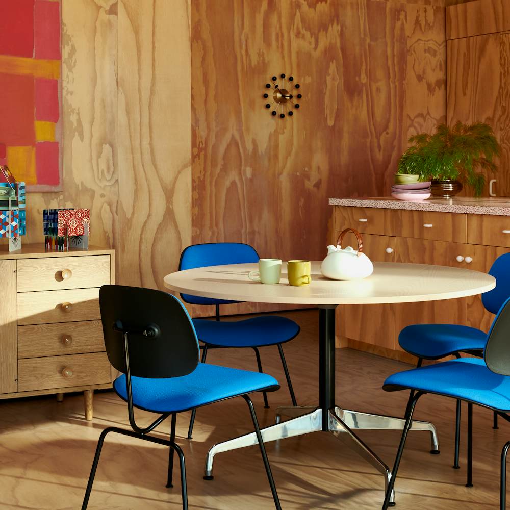 EC-127 with Eames Round Table and Nelson BCS