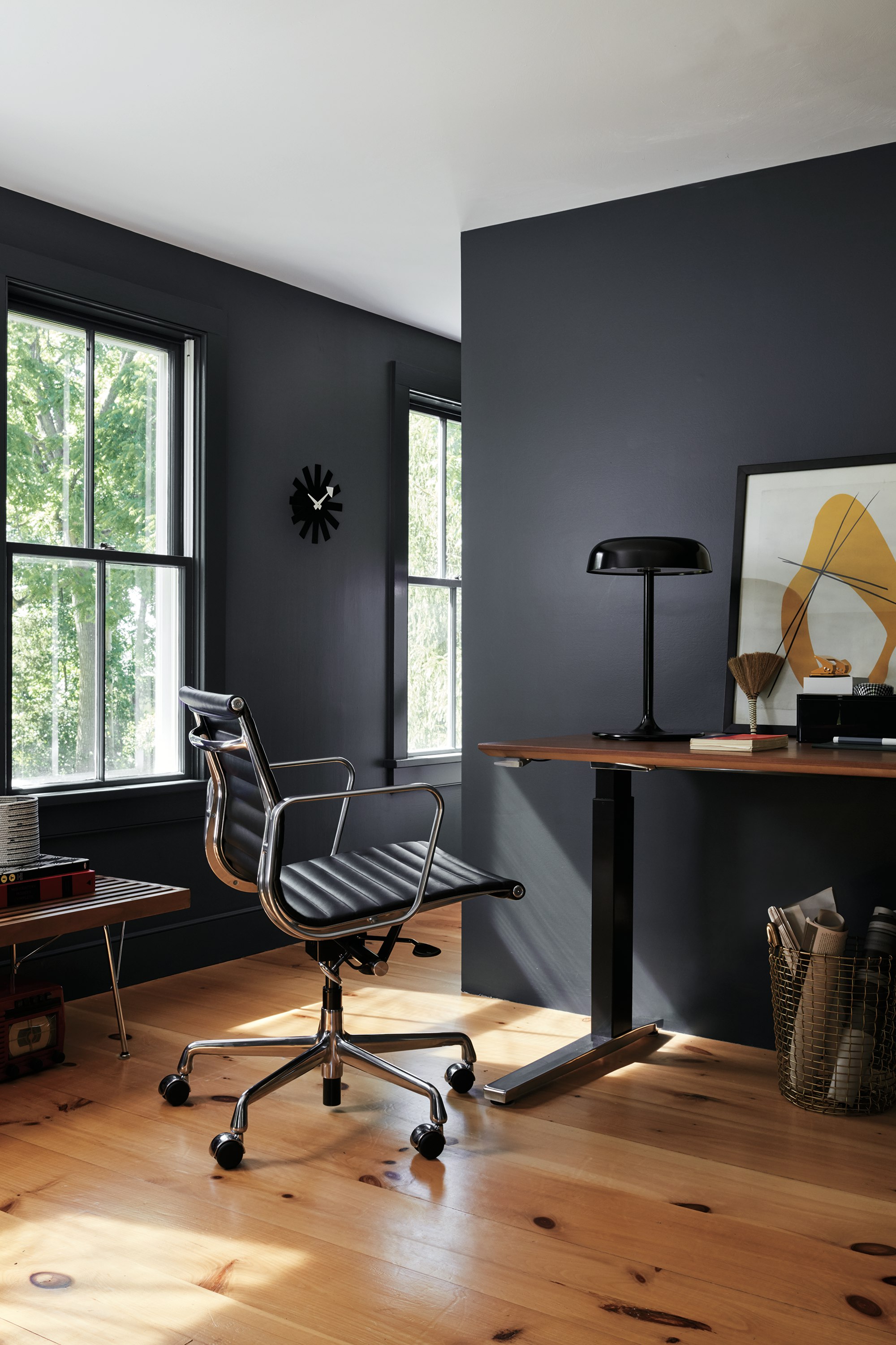 Eames Aluminum Group Chair