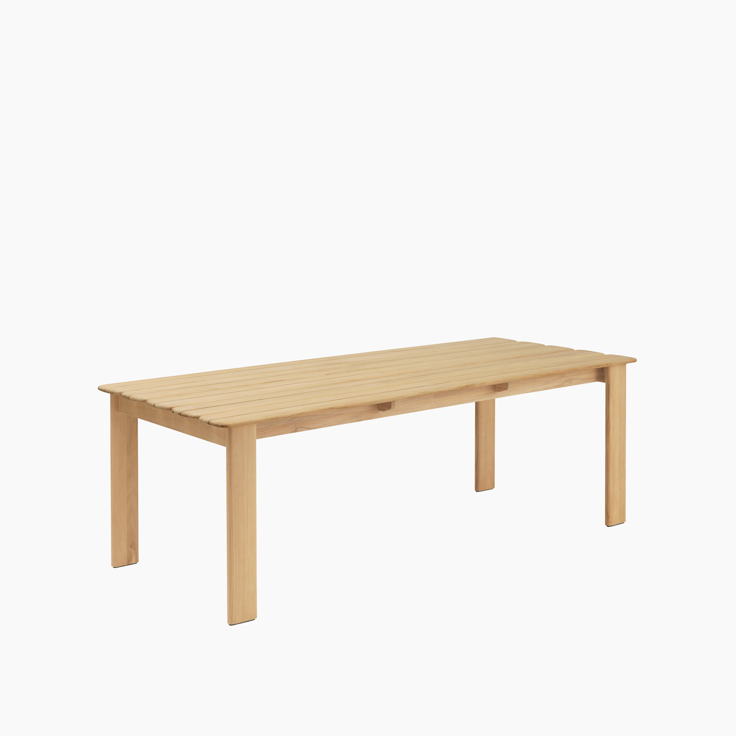 Assemble Table in Teak viewed from Angle