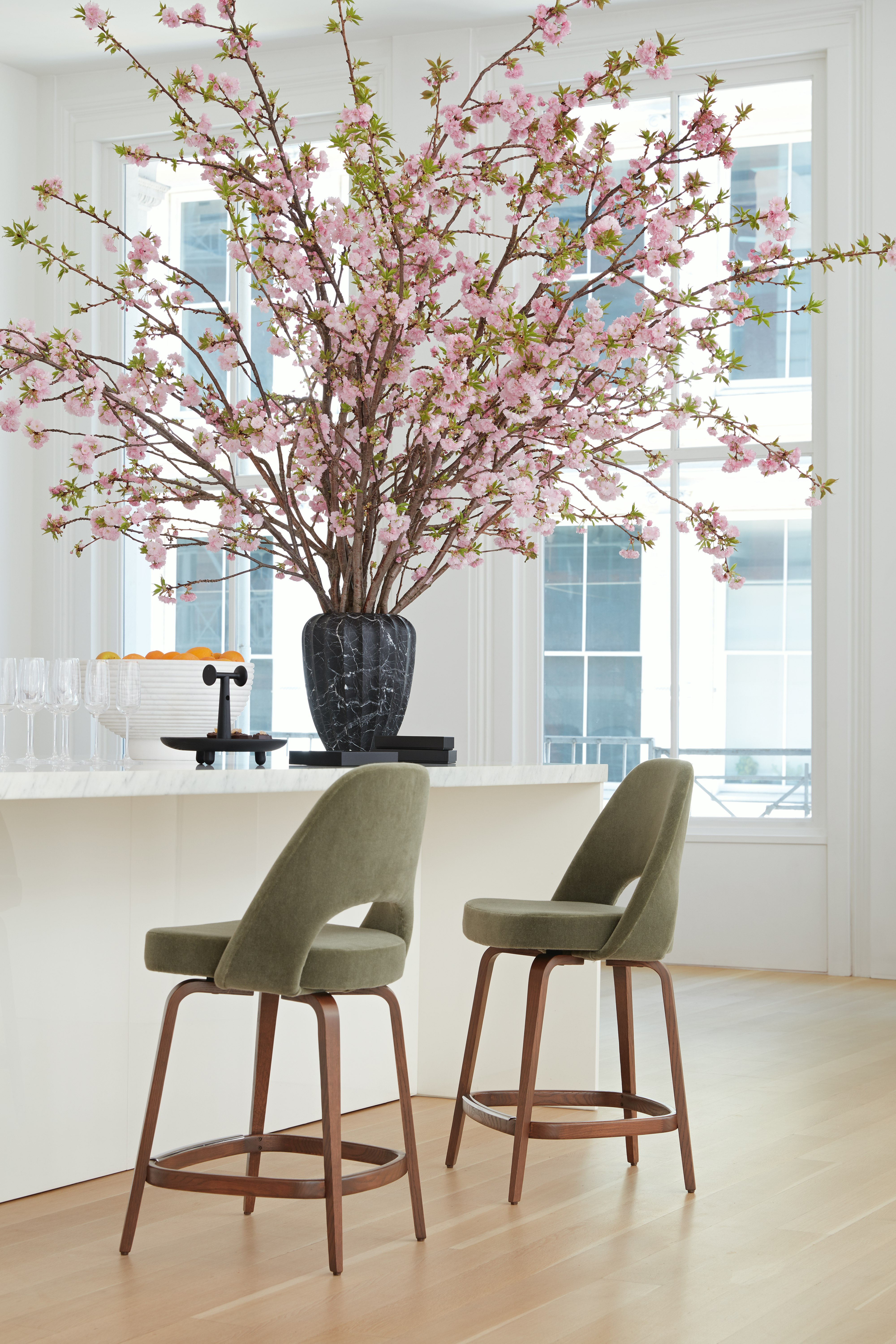 Saarinen Executive Stool