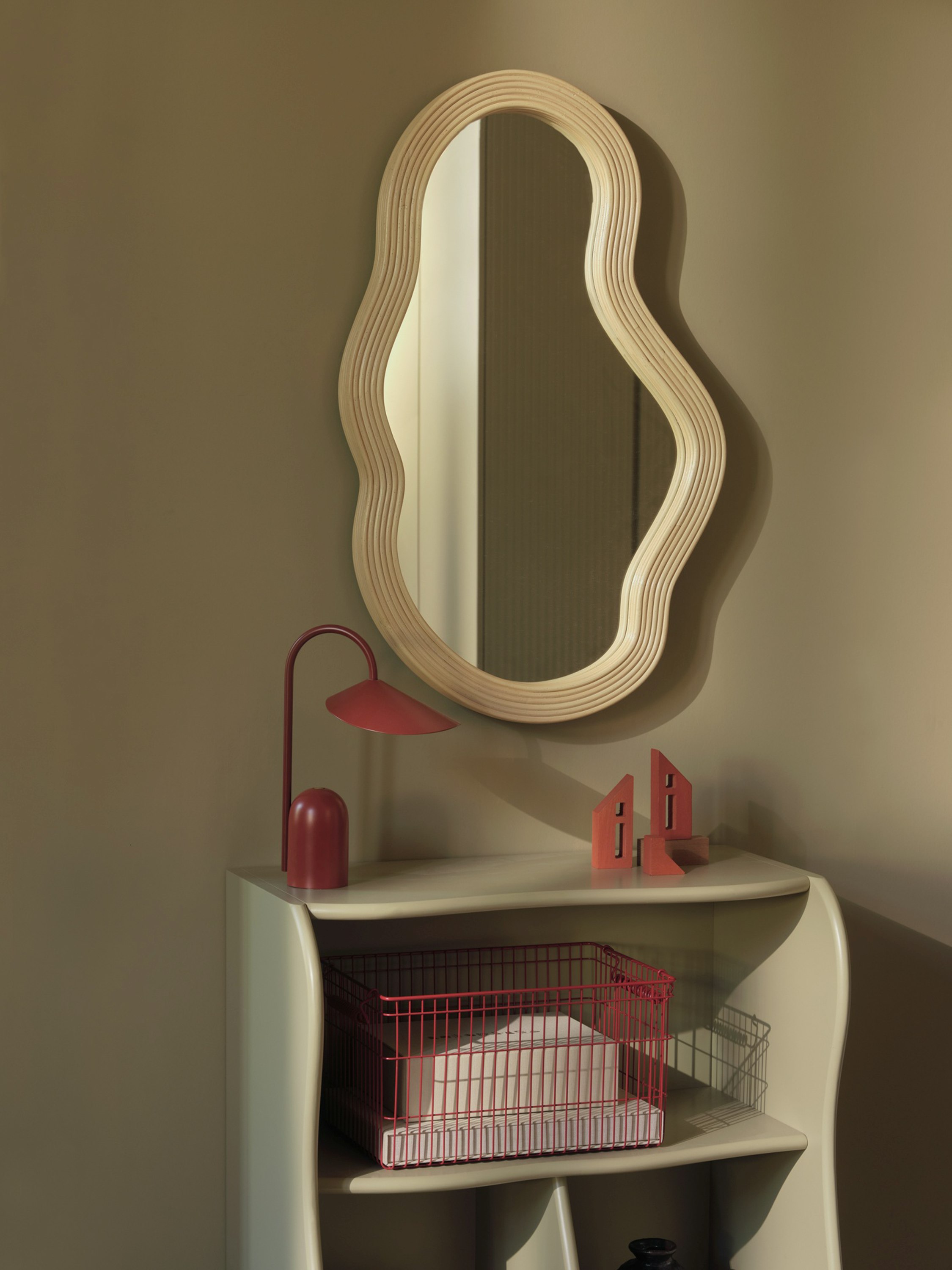 Arum Portable Lamp