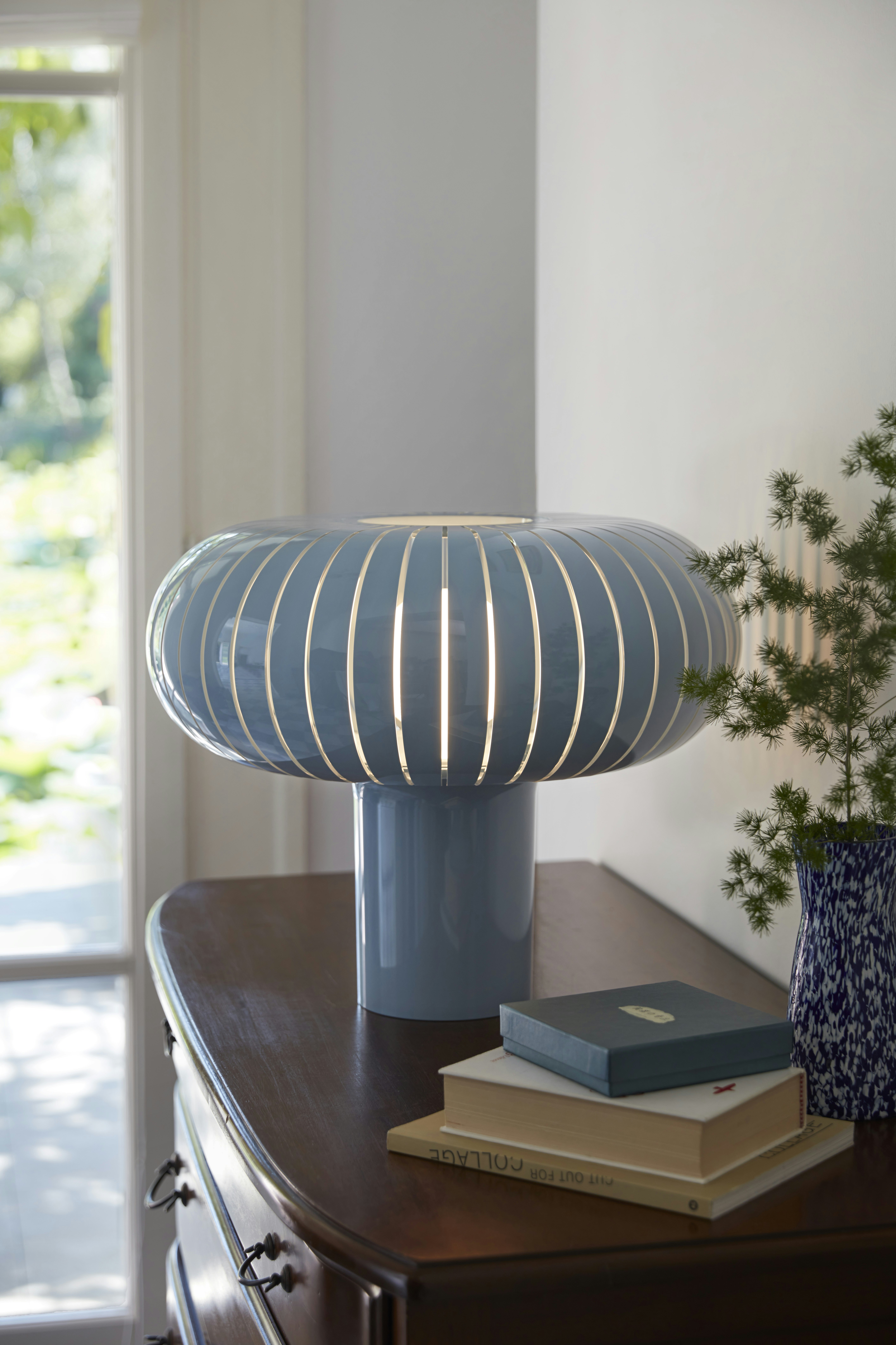 Teresa Table Lamp