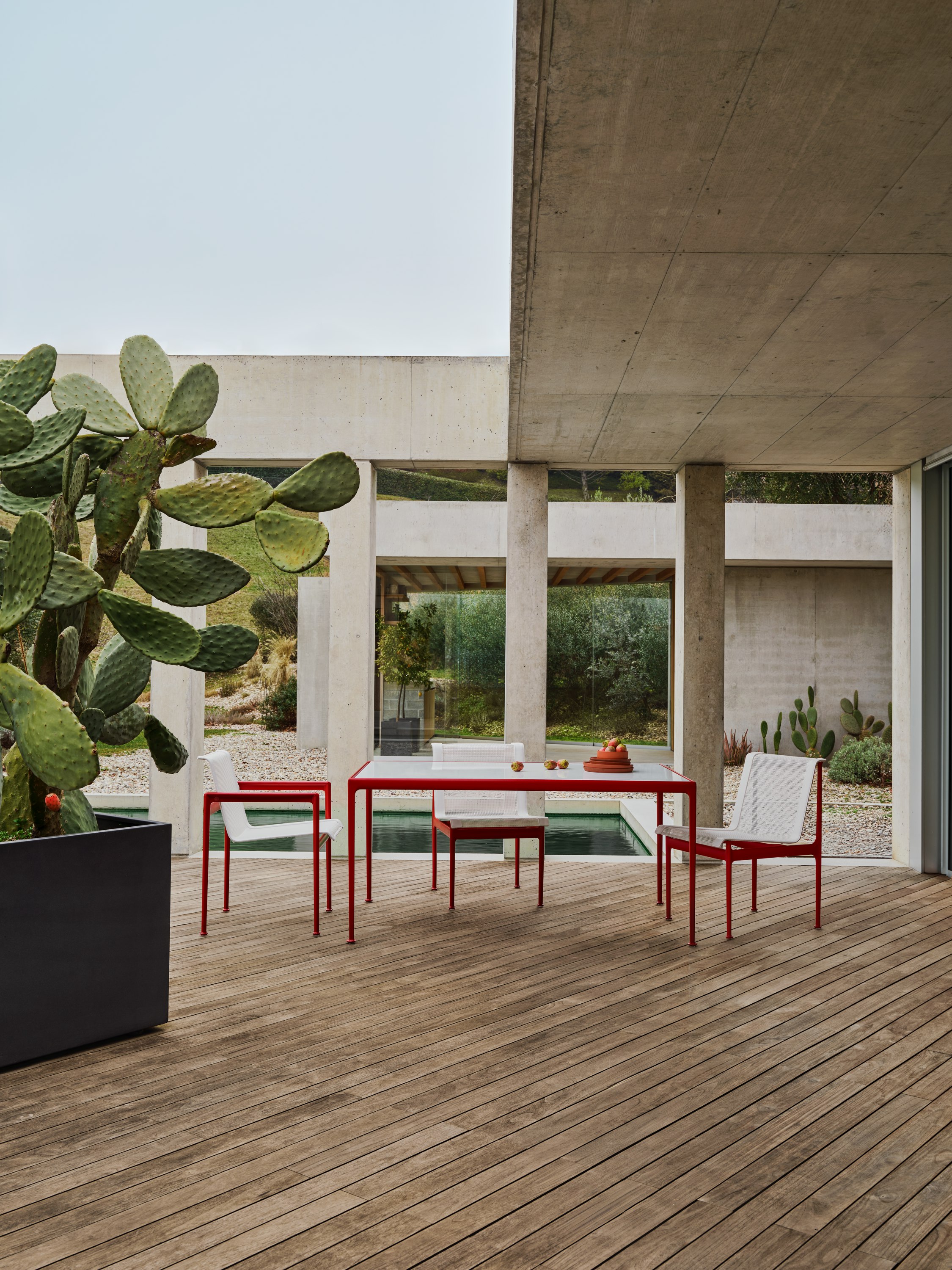 1966 Porcelain Dining Table
