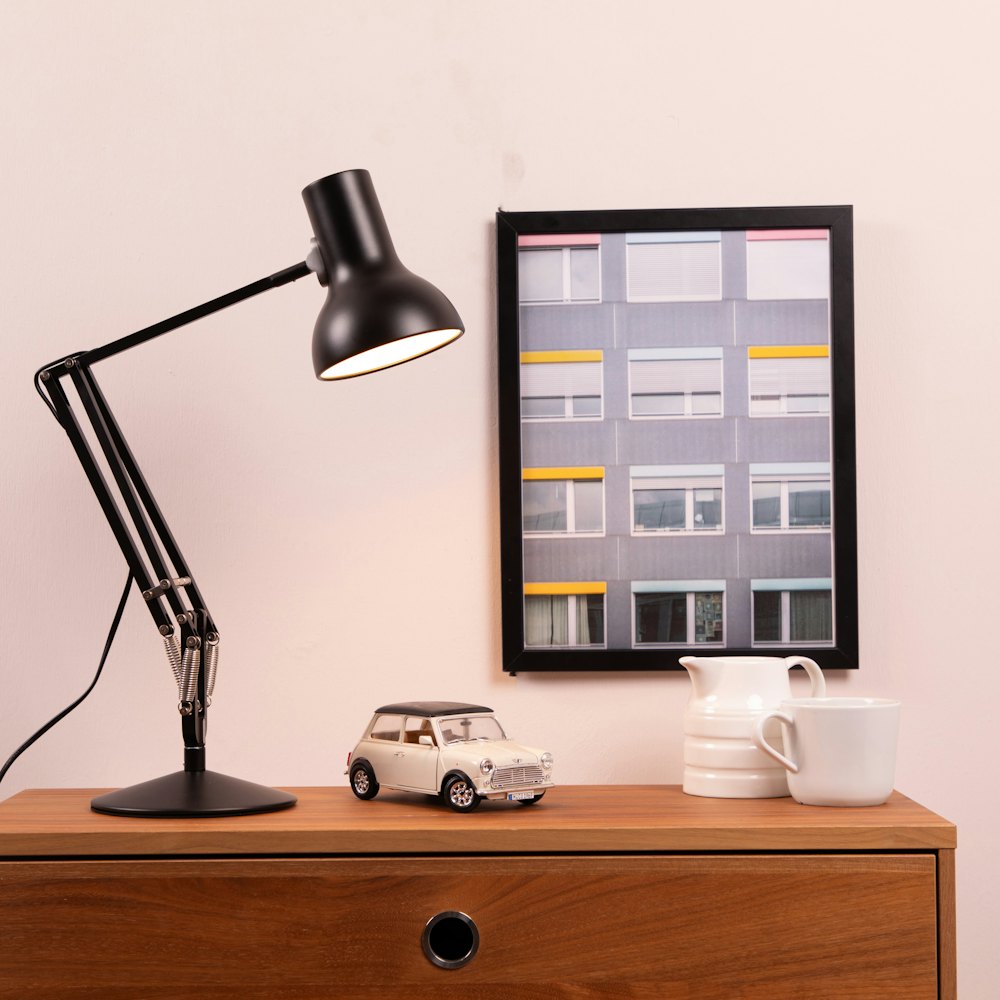 Type 75 Desk Lamp