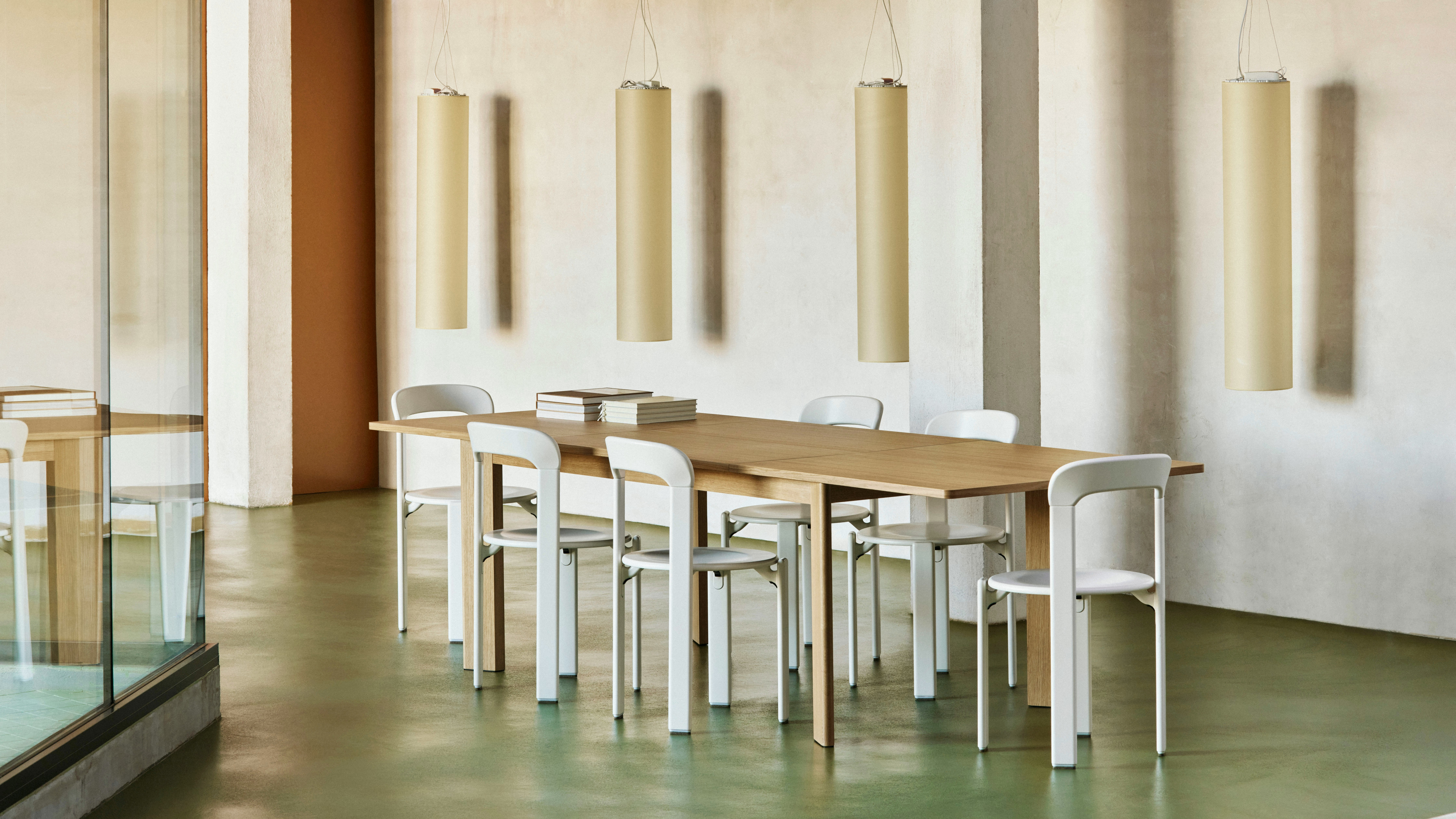 Rey chairs around Chisel round table