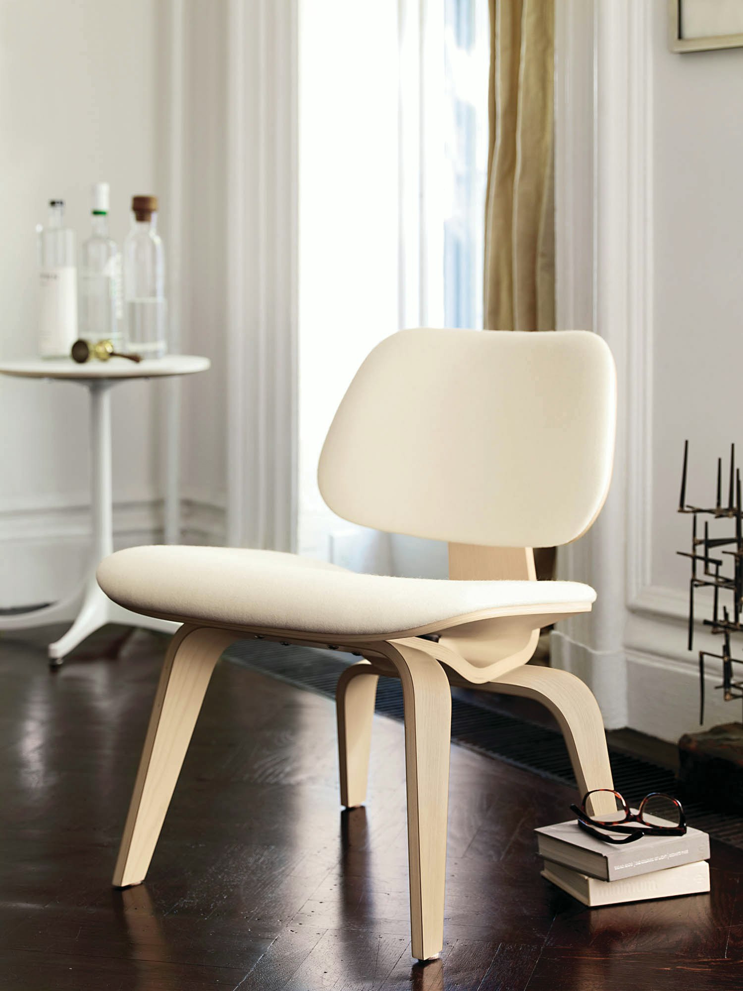 Eames Molded Plywood Lounge Chair Wood Base (LCW)