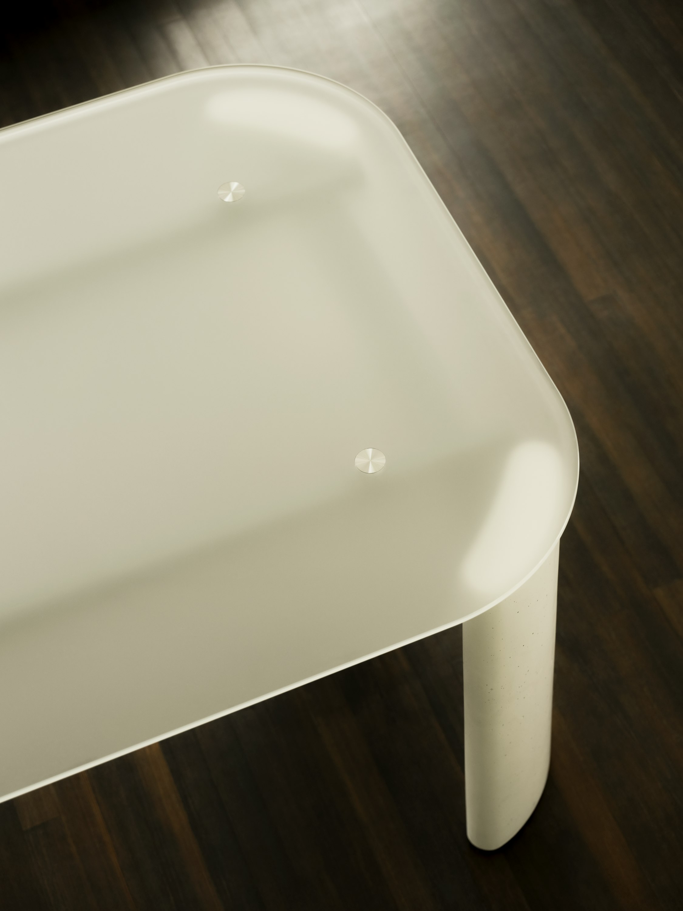 Paku Paku Table designer shoot