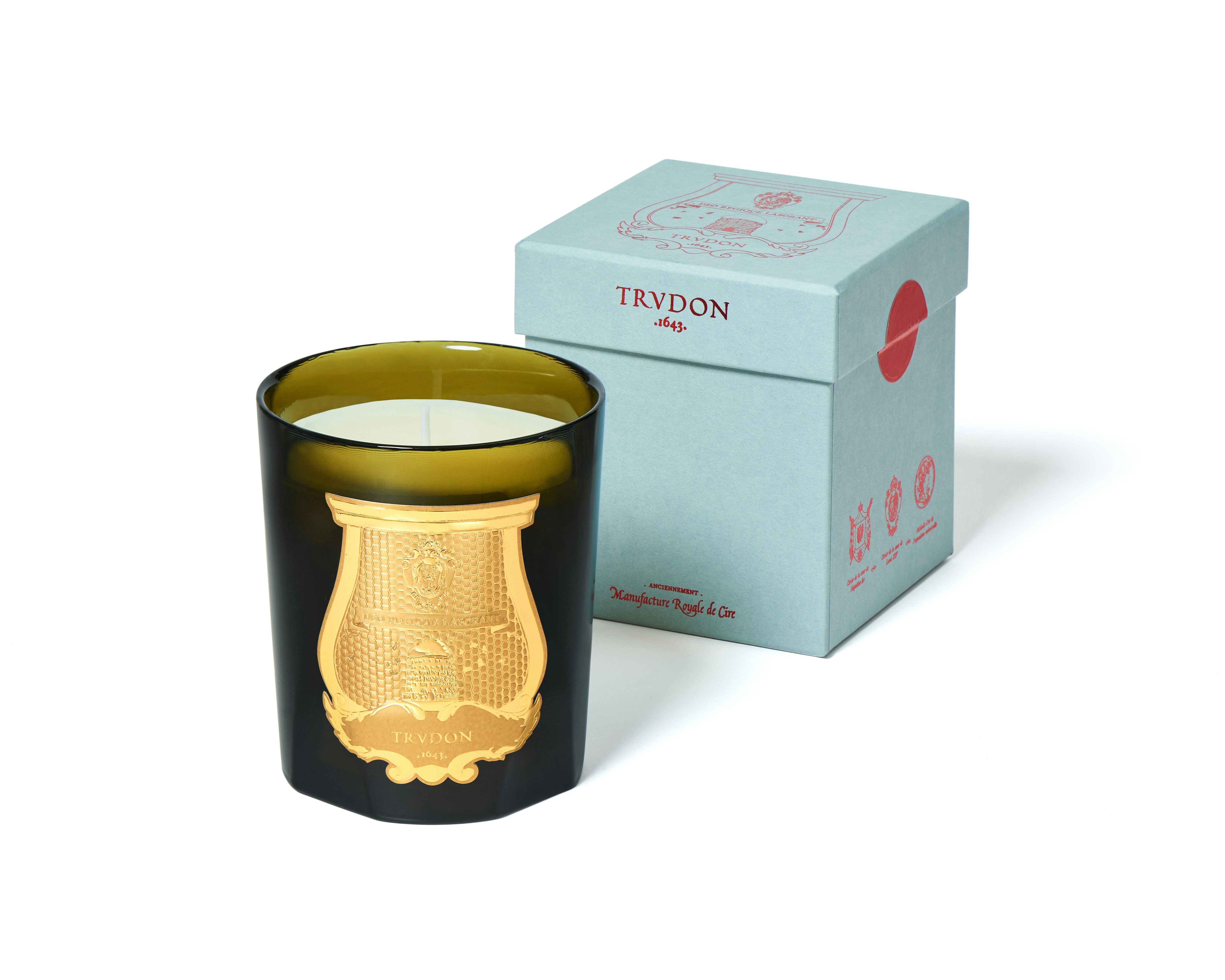 A detailed look at Classic Scented Candle.