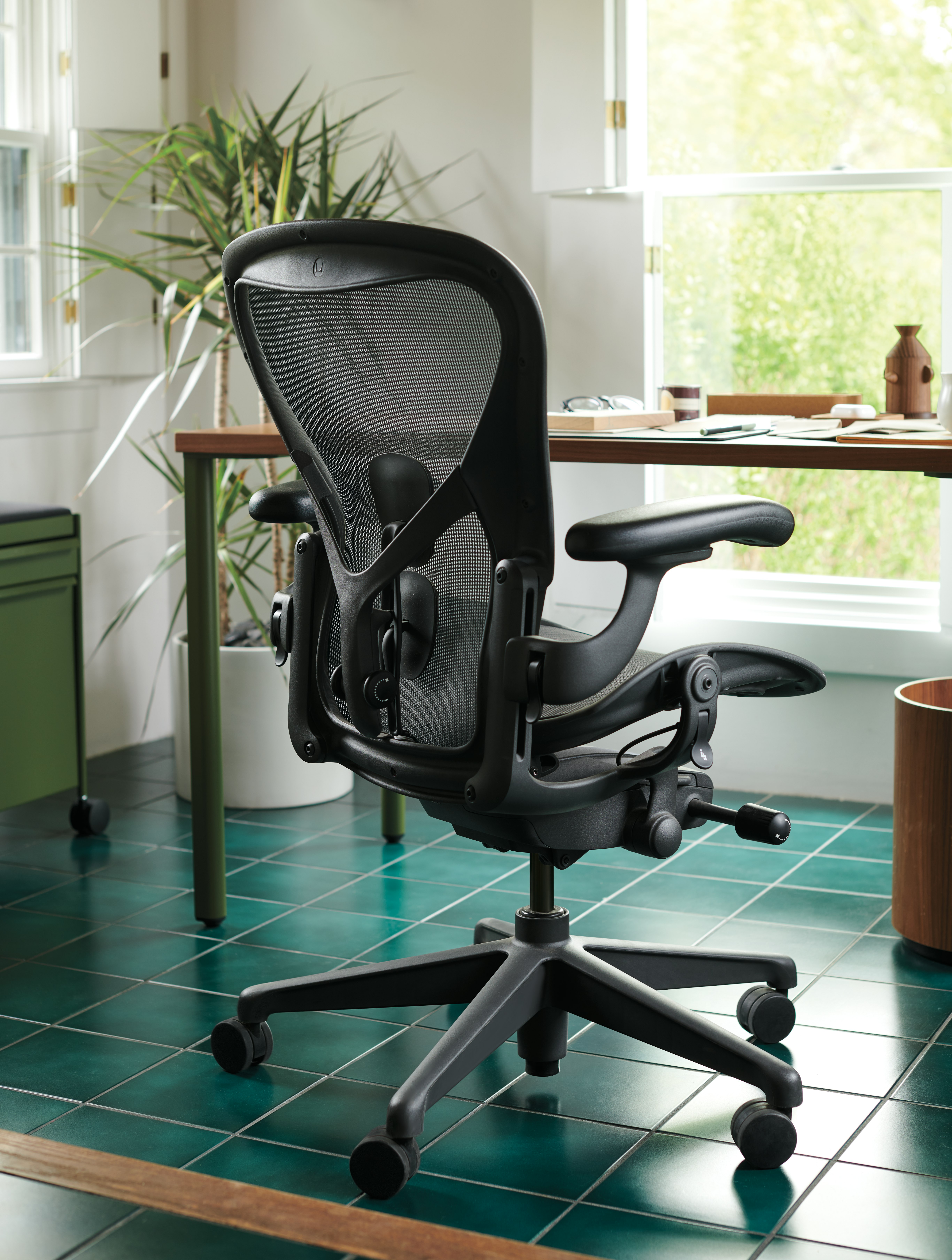 Classic Aeron Chair