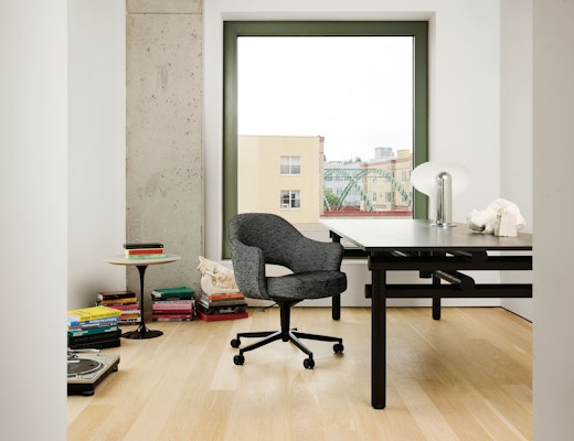 Muecke Dining Table with Saarinen Executive Chair and Saarinen Side Table Muecke Dining Table Saarinen Executive Chair Saarinen Side Table