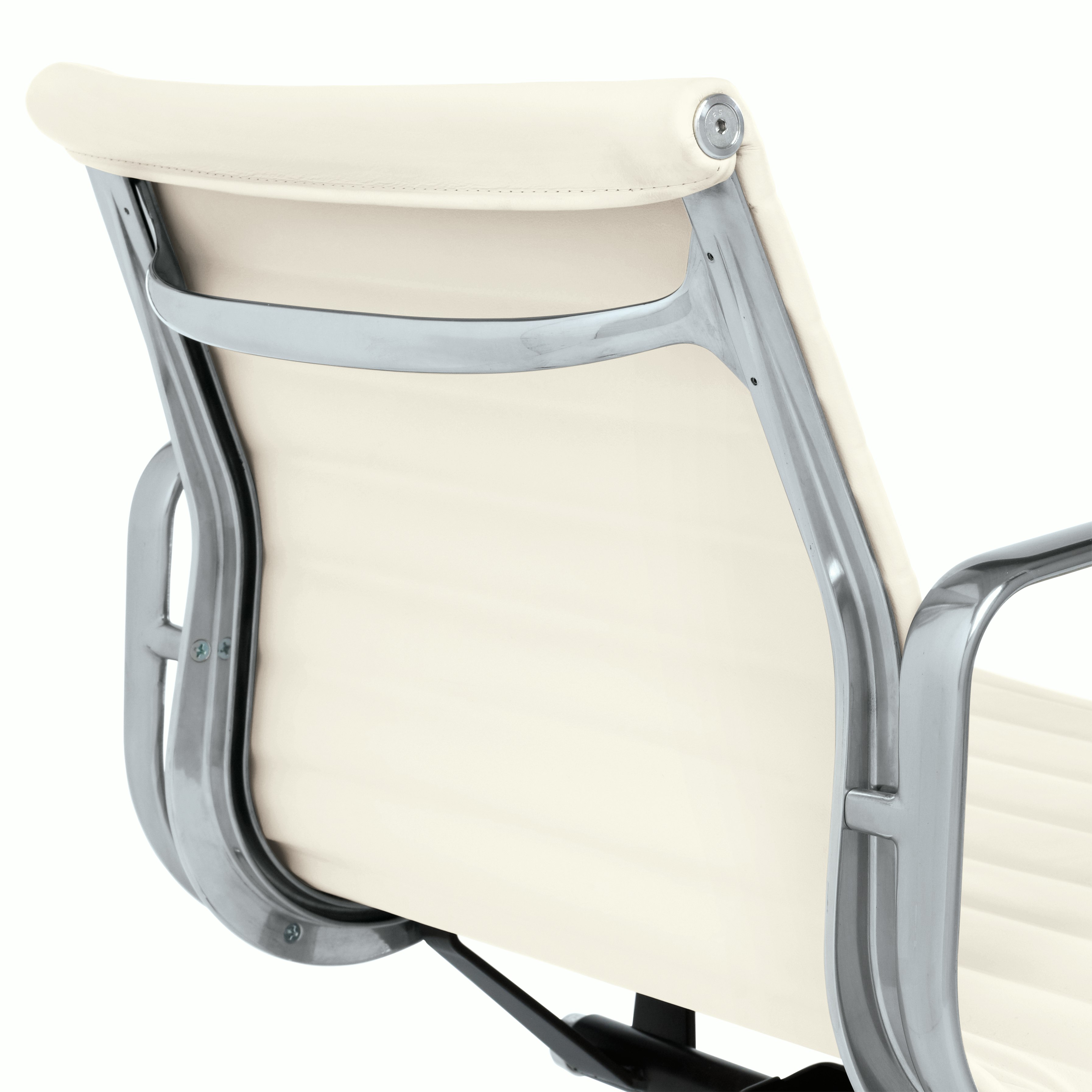 Eames Aluminum Group Management Chair