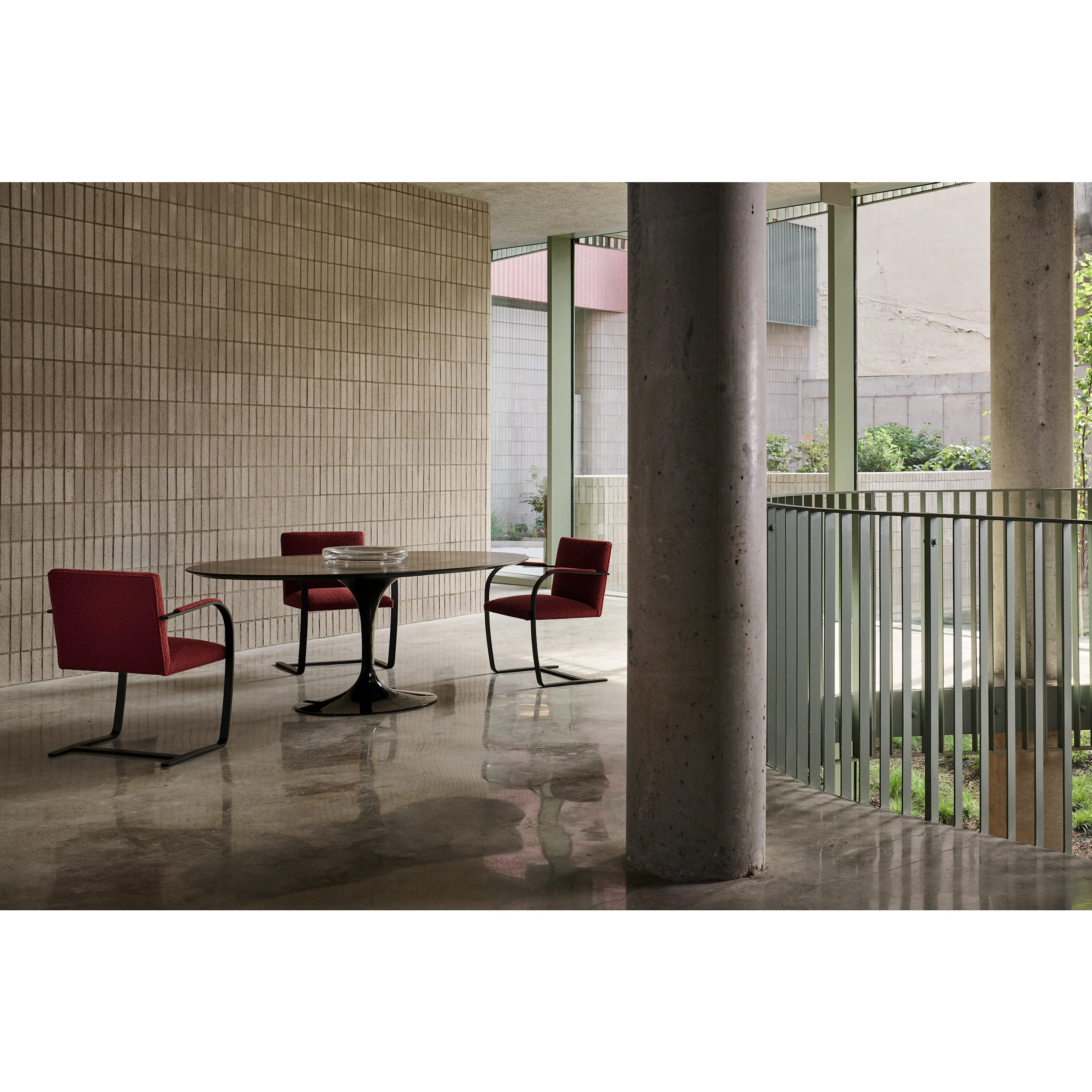 Brno Flat Bar Chair | Knoll Brno Flat Bar Chair | Knoll