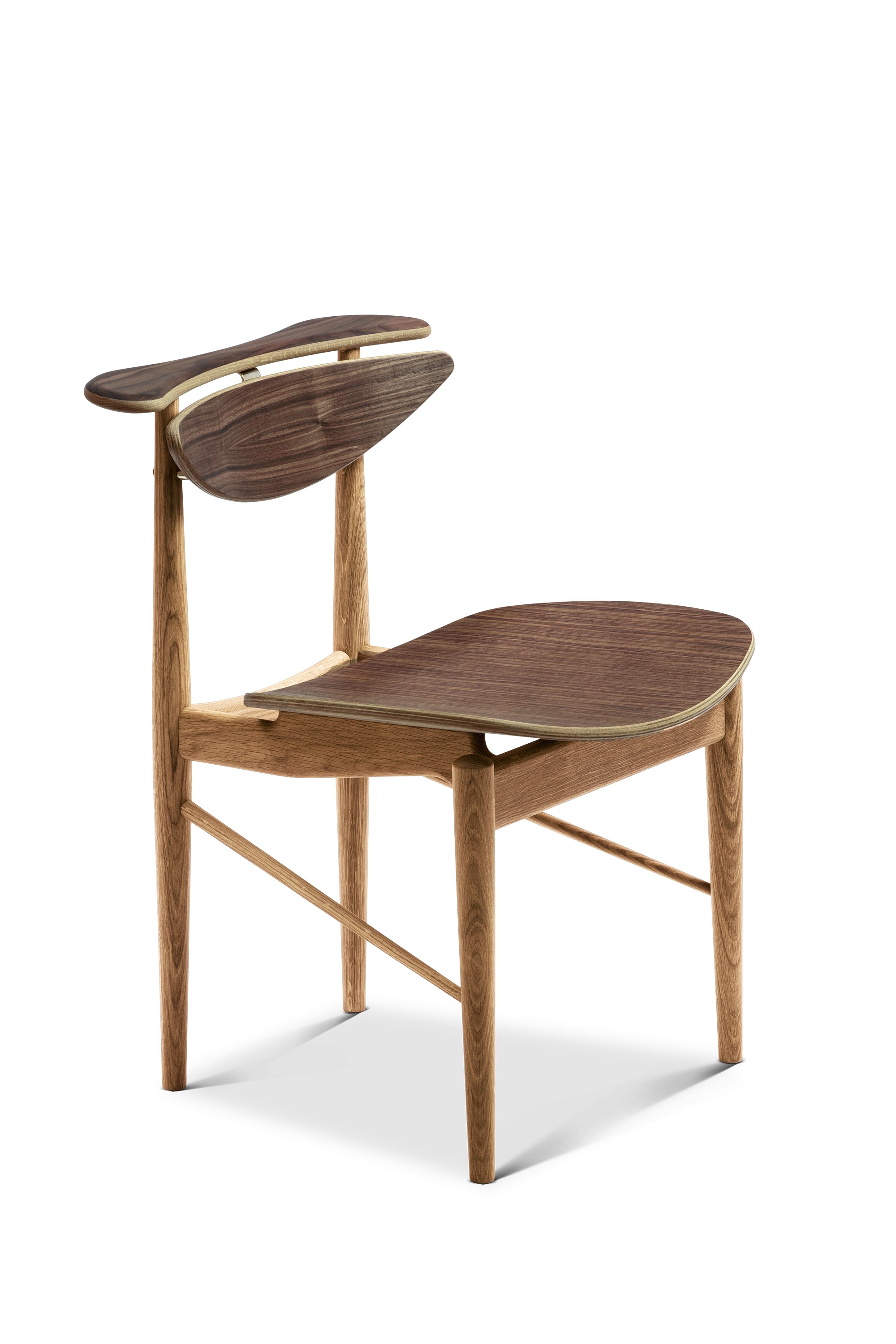 Reading Chair - Oak Dark Oil and Walnut