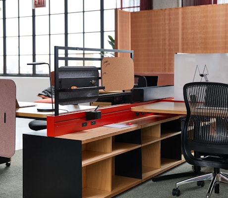 knoll design days fulton market antenna workspaces antenna power beam floorstanding storage ladder screen beam regeneration by knoll sparrow workstation