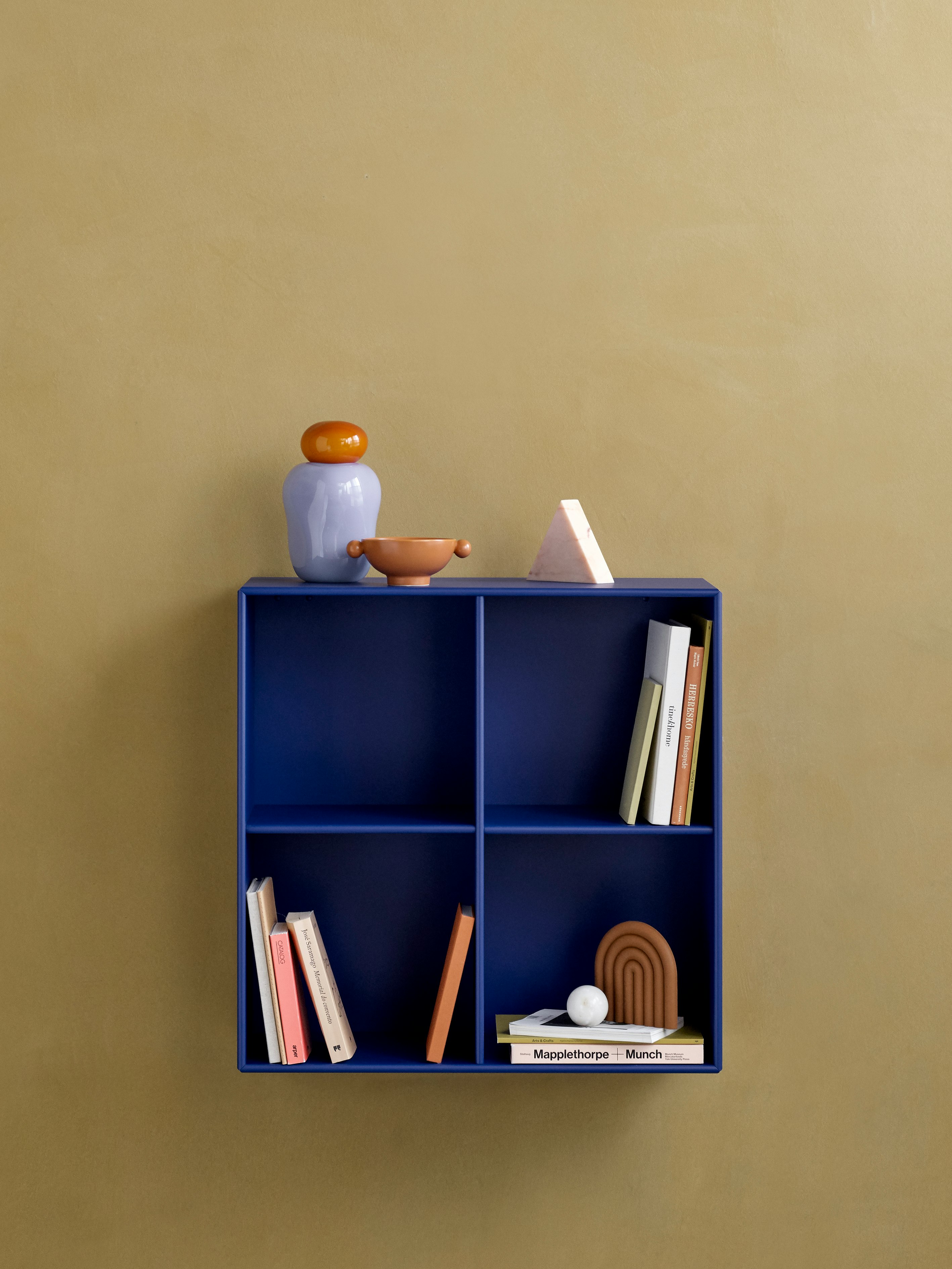 Show Bookcase