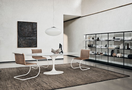 MR Chair Saarinen Dining Table