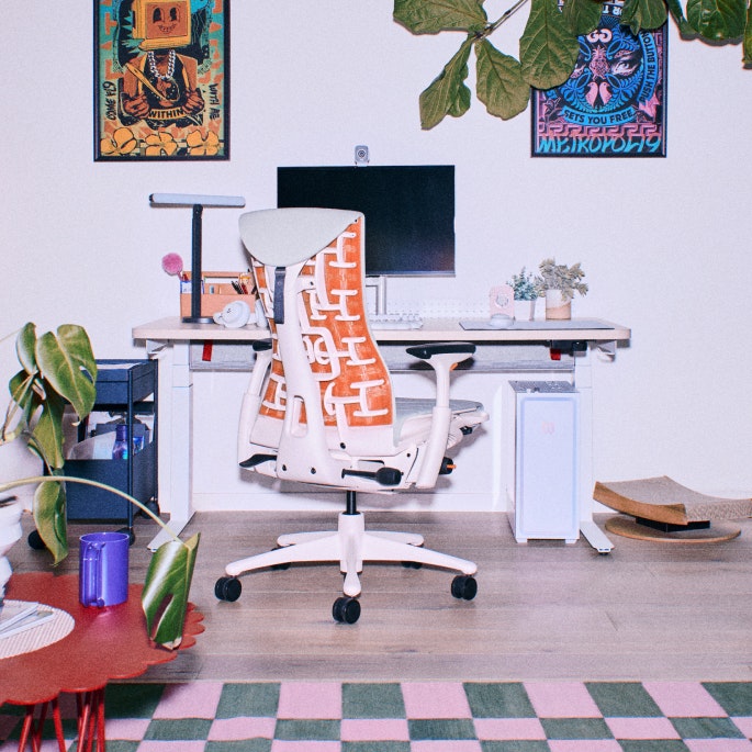Coyl Gaming Desk