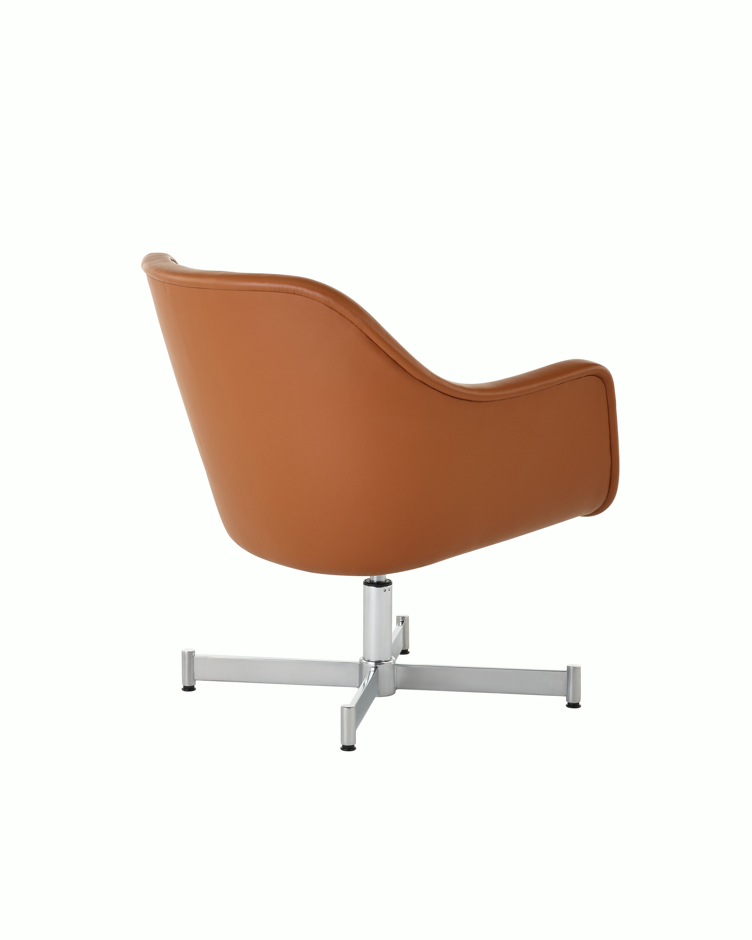 Bumper Lounge Chair with standard arms on four star base.