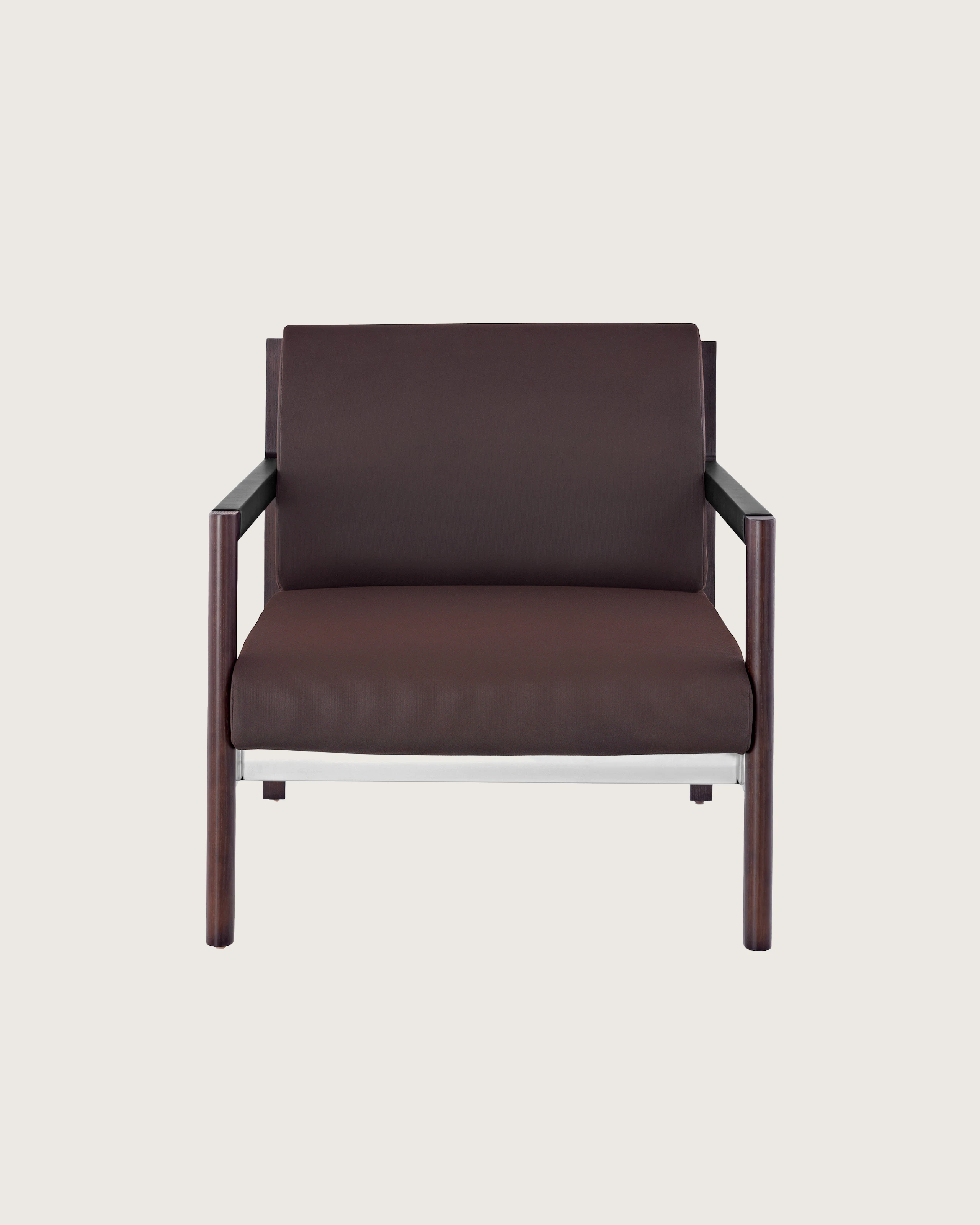 Black-and-white image of the seat and back of a Brabo club chair, viewed from the front.