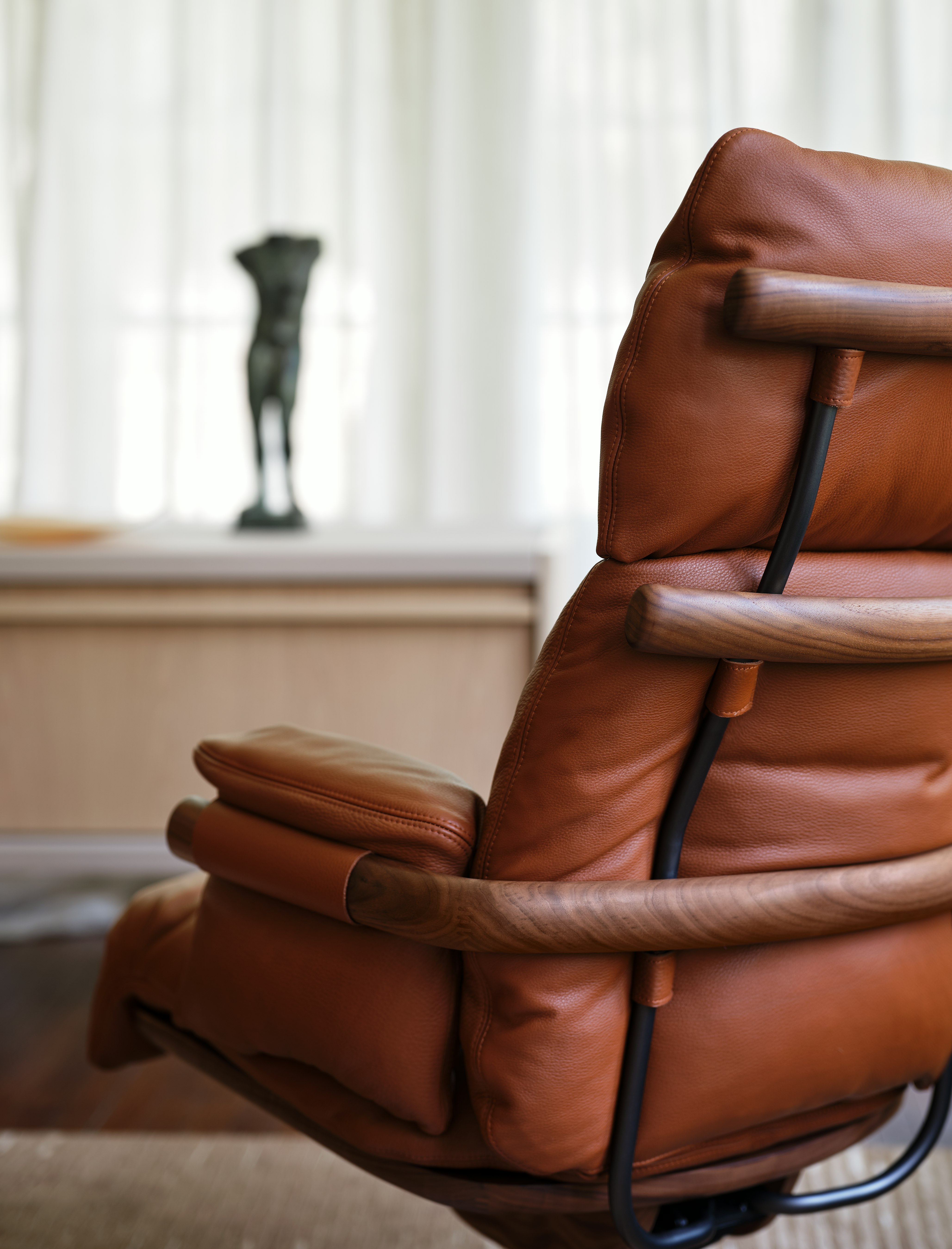 Ramus Lounge Chair & Ottoman