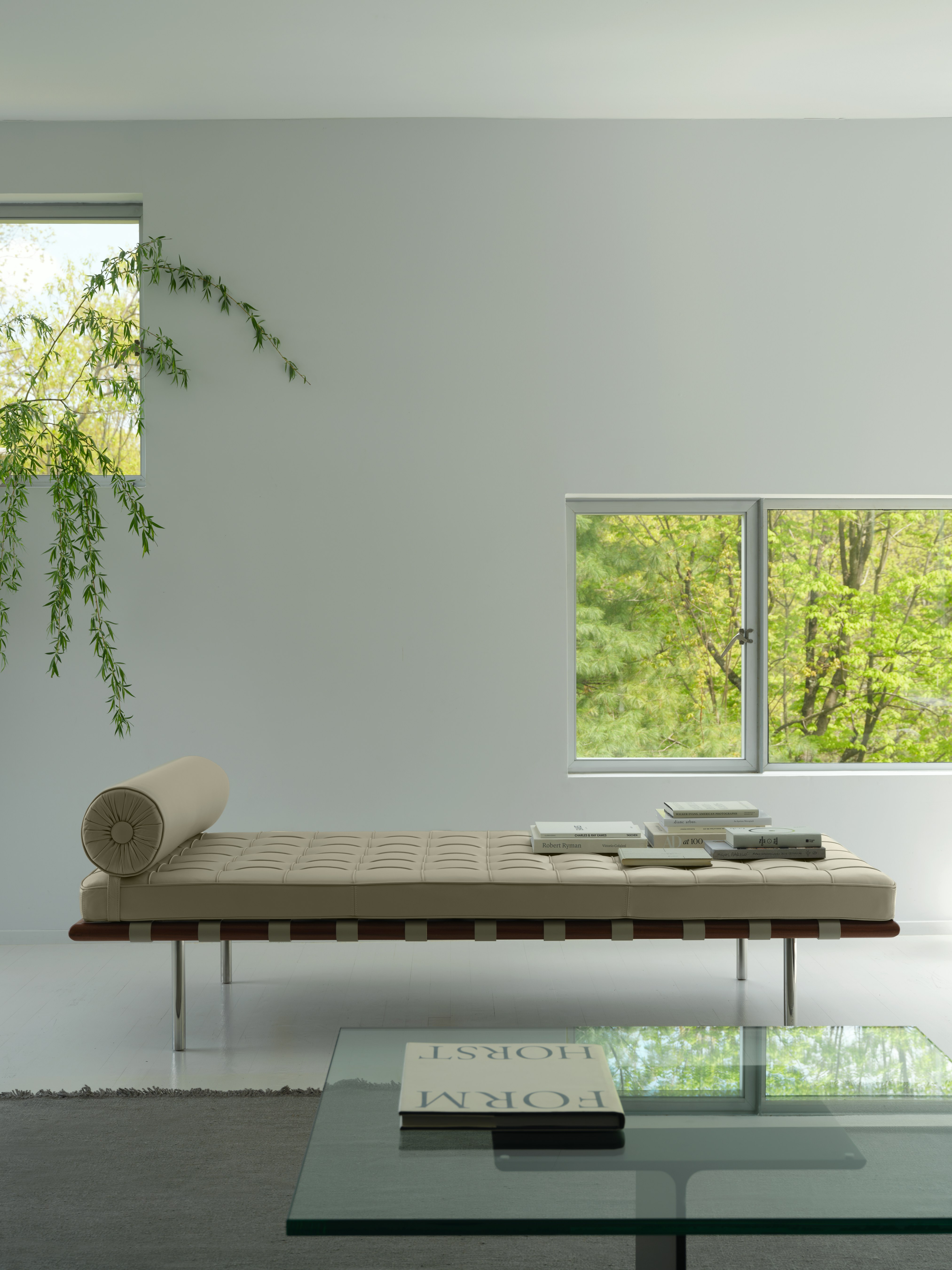 Barcelona&reg; Couch