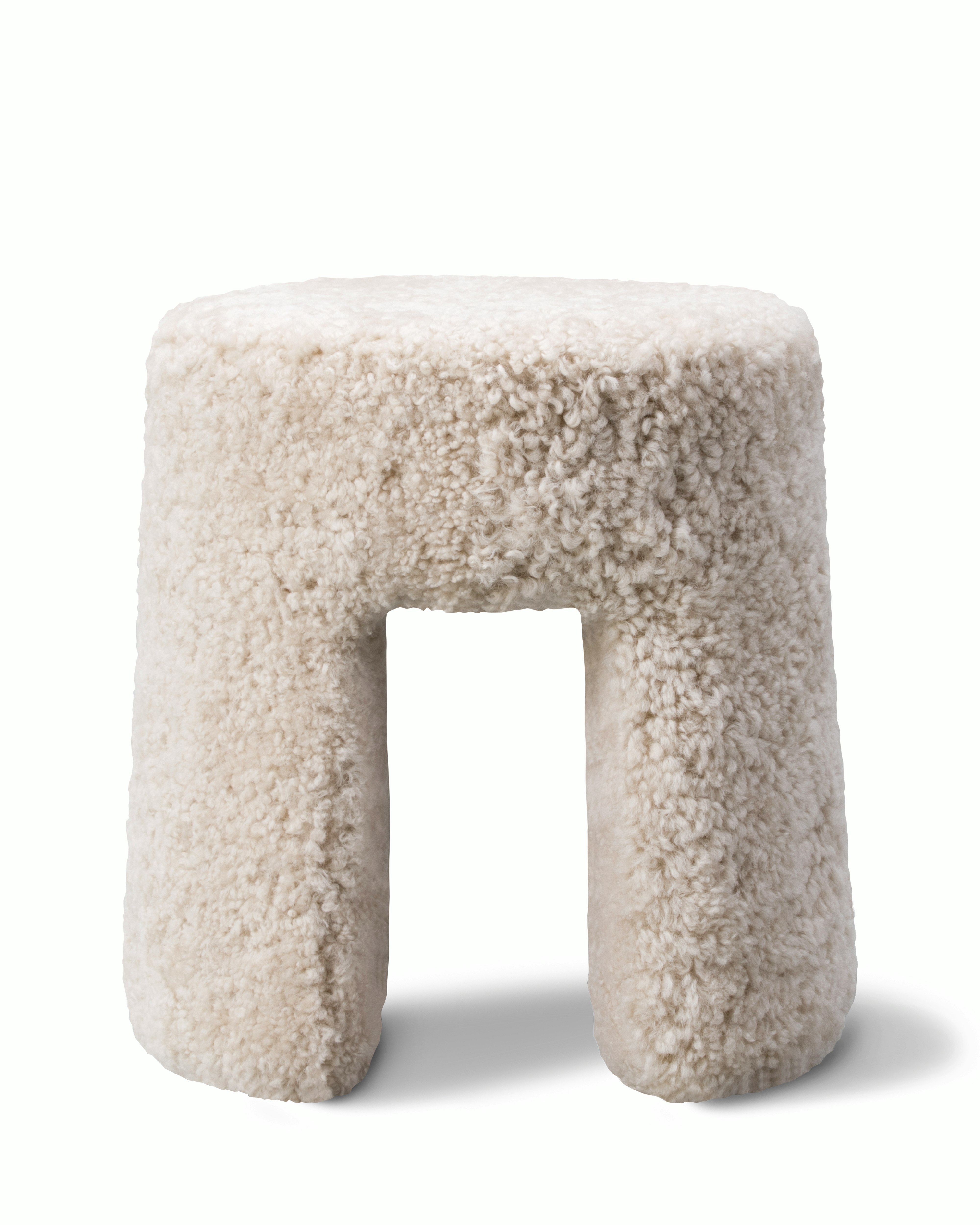 Sequoia Pouf  in Sheepskin Moonlight viewed from the front